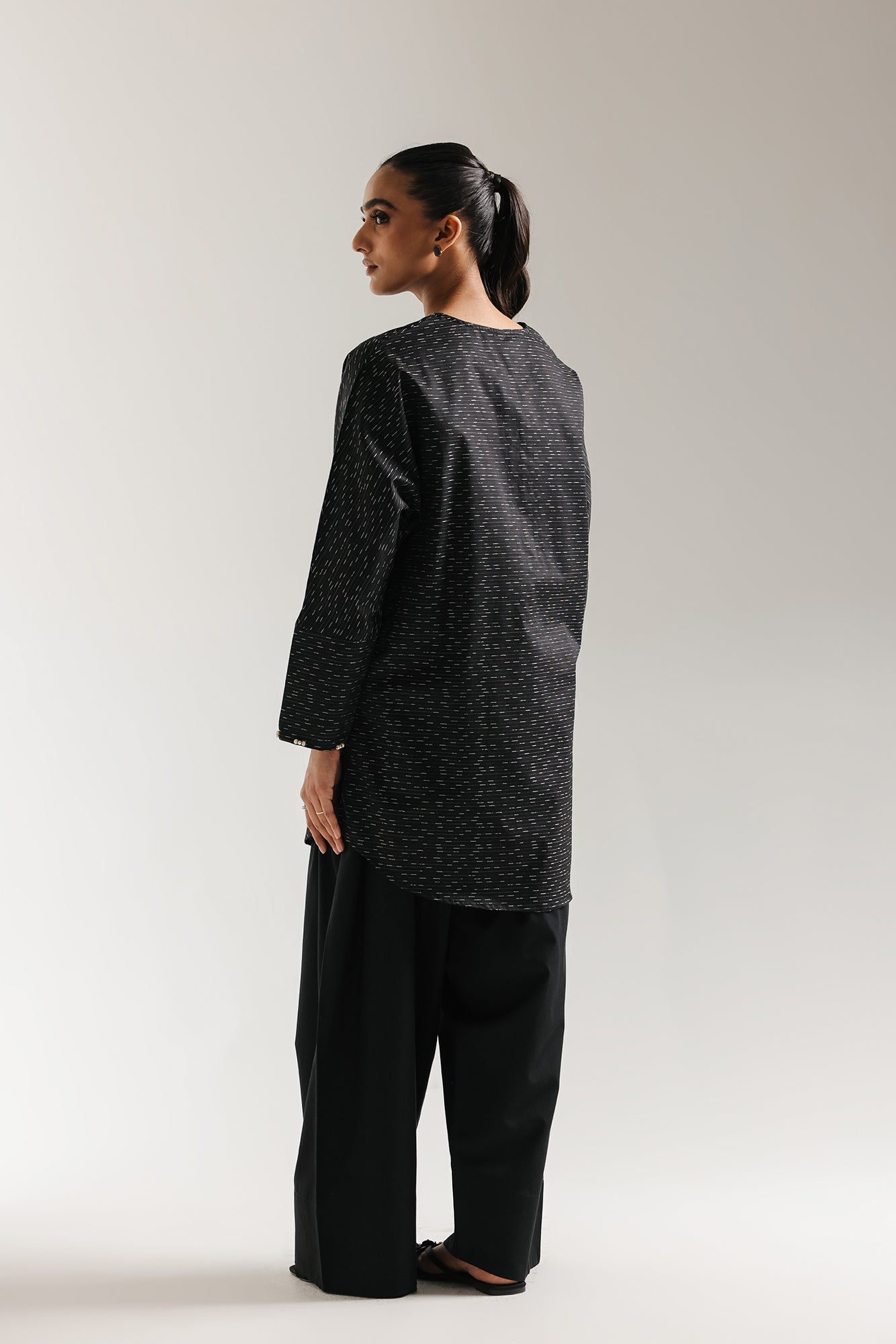 EMBROIDERED SHIRT (E6977/102/902)