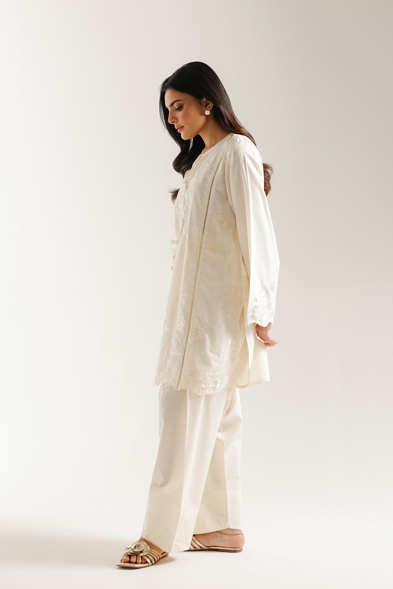 EMBROIDERED SUIT (E7001/102/003)