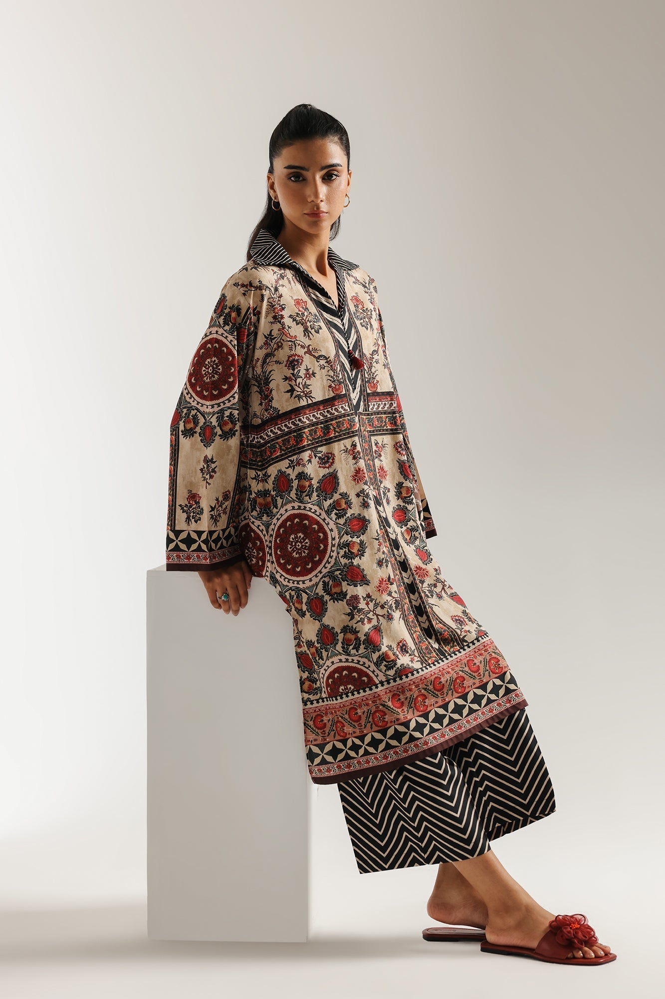 PRINTED SUIT (E7081/102/902)