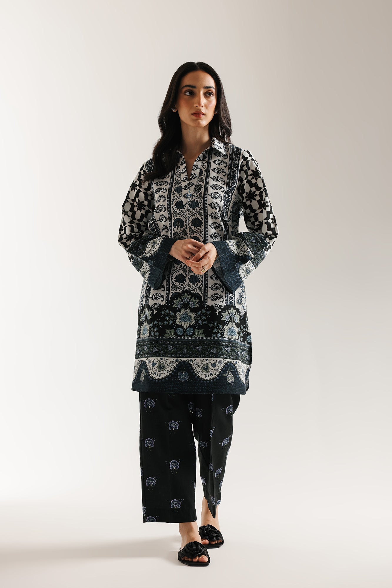 PRINTED SUIT (E7113/102/003)