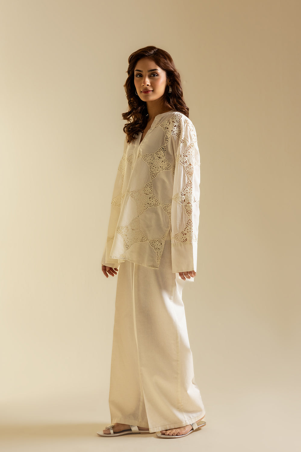 EMBROIDERED TOP (S2E0424/119/001)