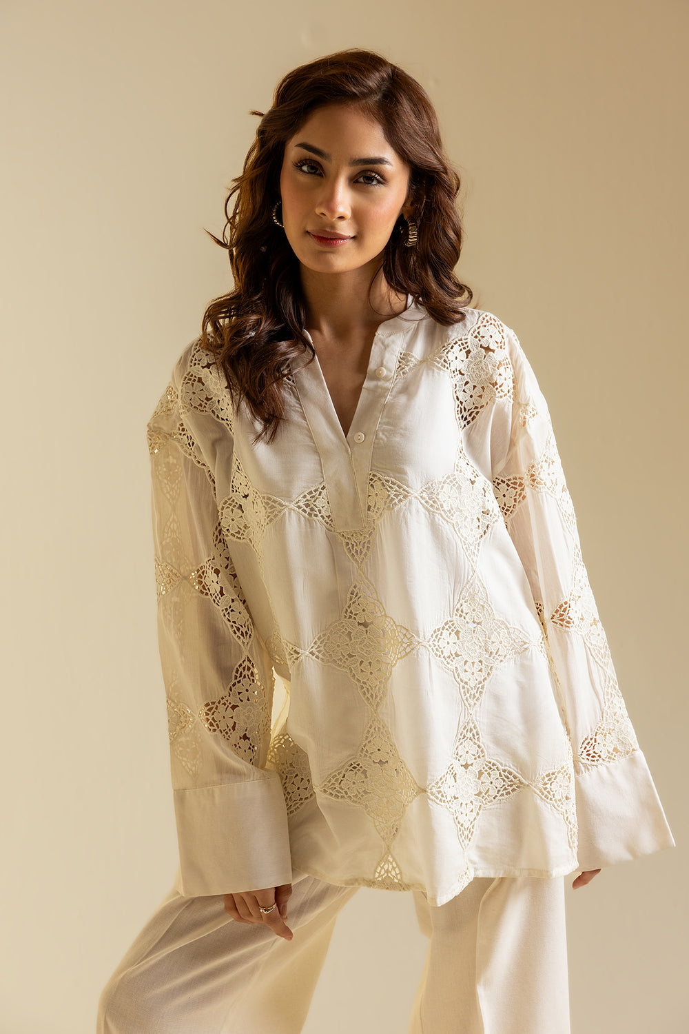 EMBROIDERED TOP (S2E0424/119/001)