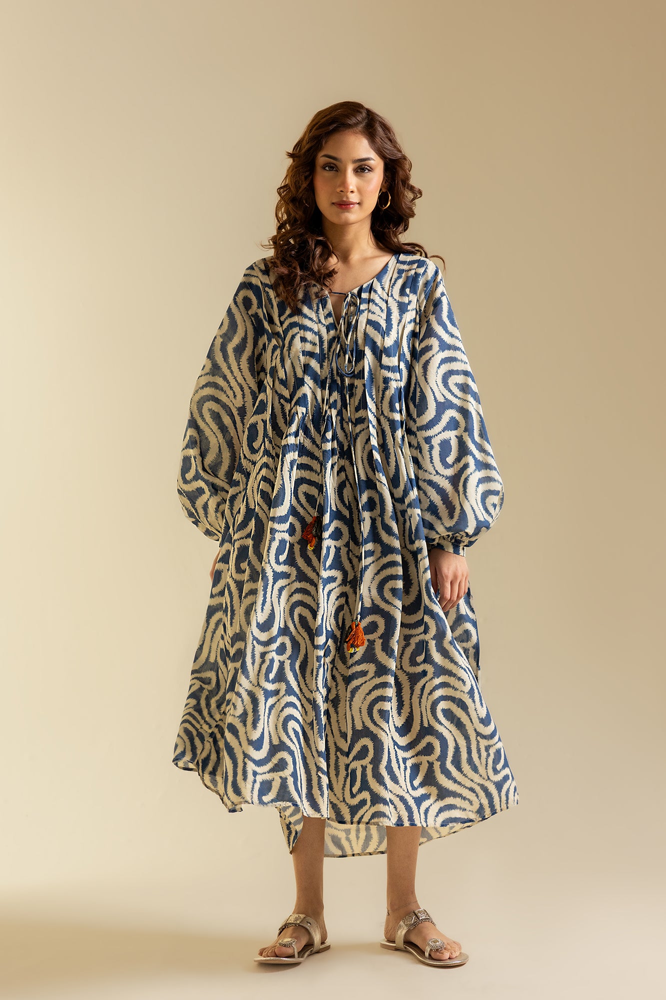 DRESS (S2E0535/119/603)