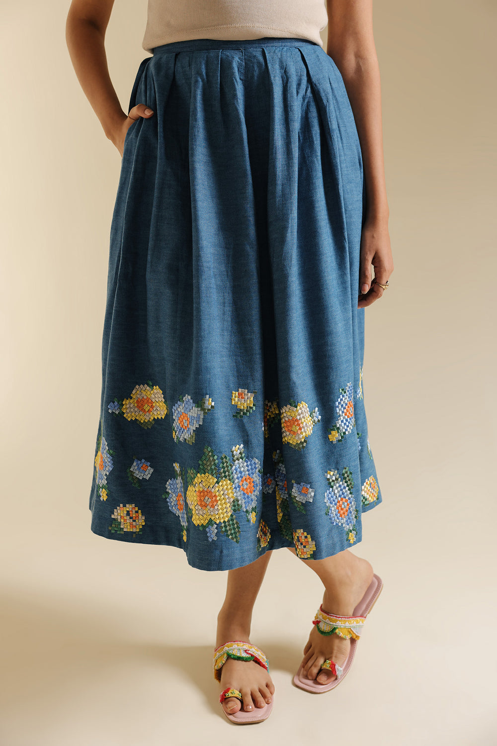 SKIRT (S2E0537/119/630)