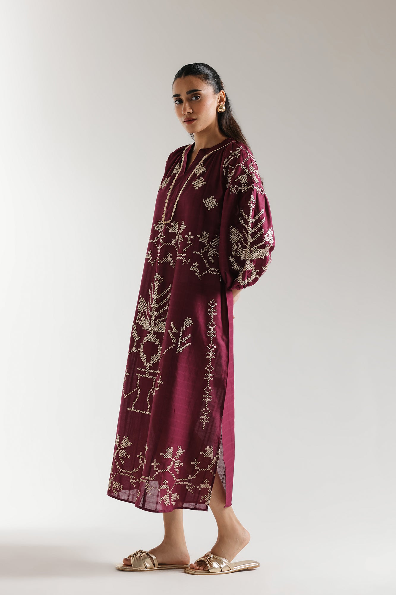 EMBROIDERED DRESS (S2E6304/102/404)