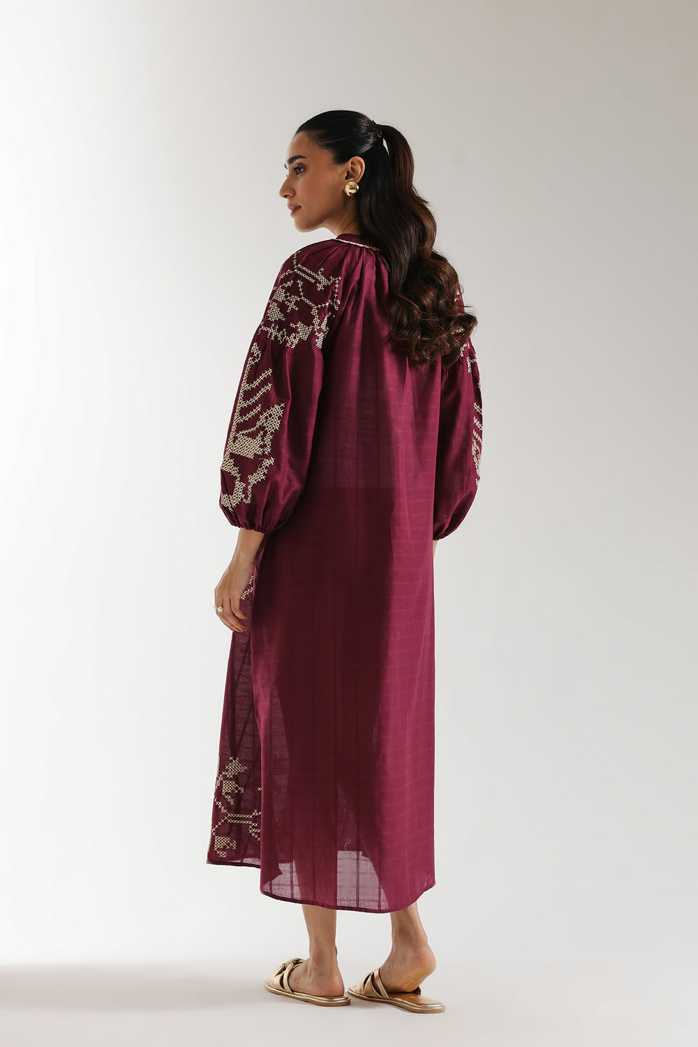 EMBROIDERED DRESS (S2E6304/102/404)