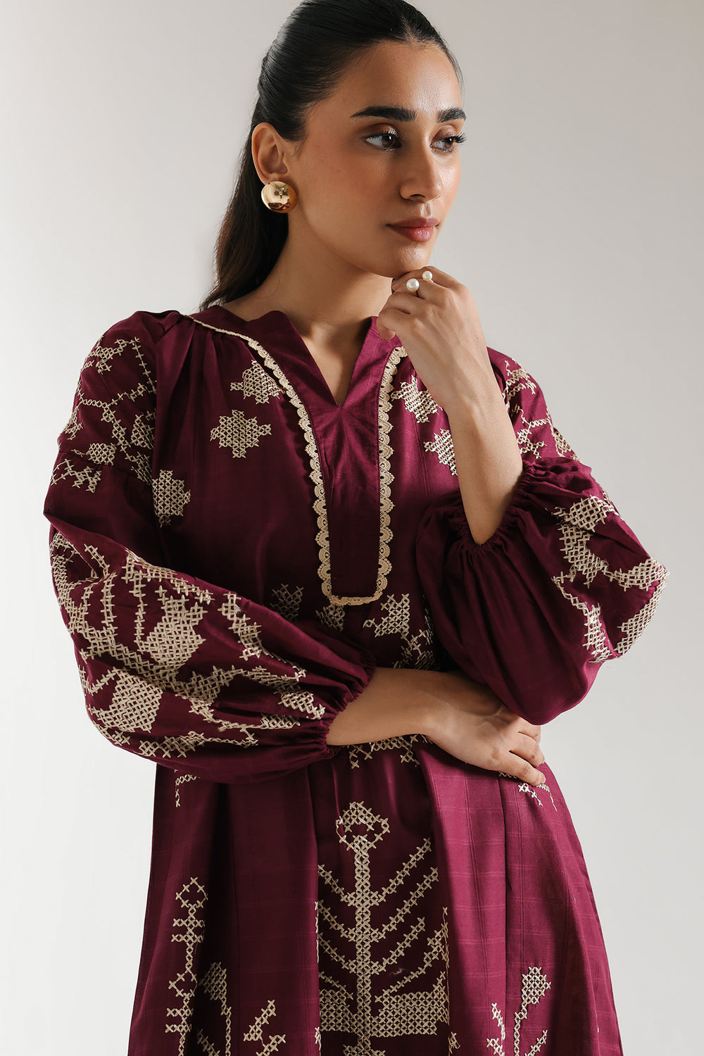 EMBROIDERED DRESS (S2E6304/102/404)