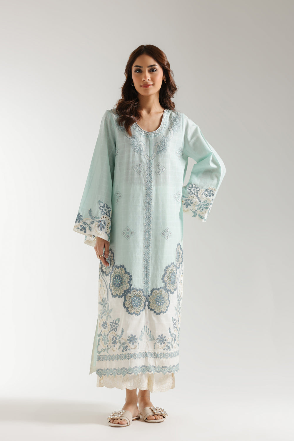 EMBROIDERED SHIRT (S2E6350/102/719)