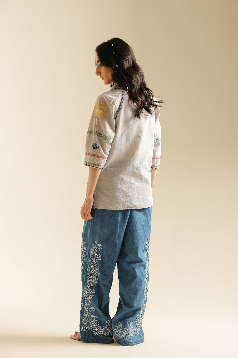 EMBROIDERED TOP (S3E119/912/0430)