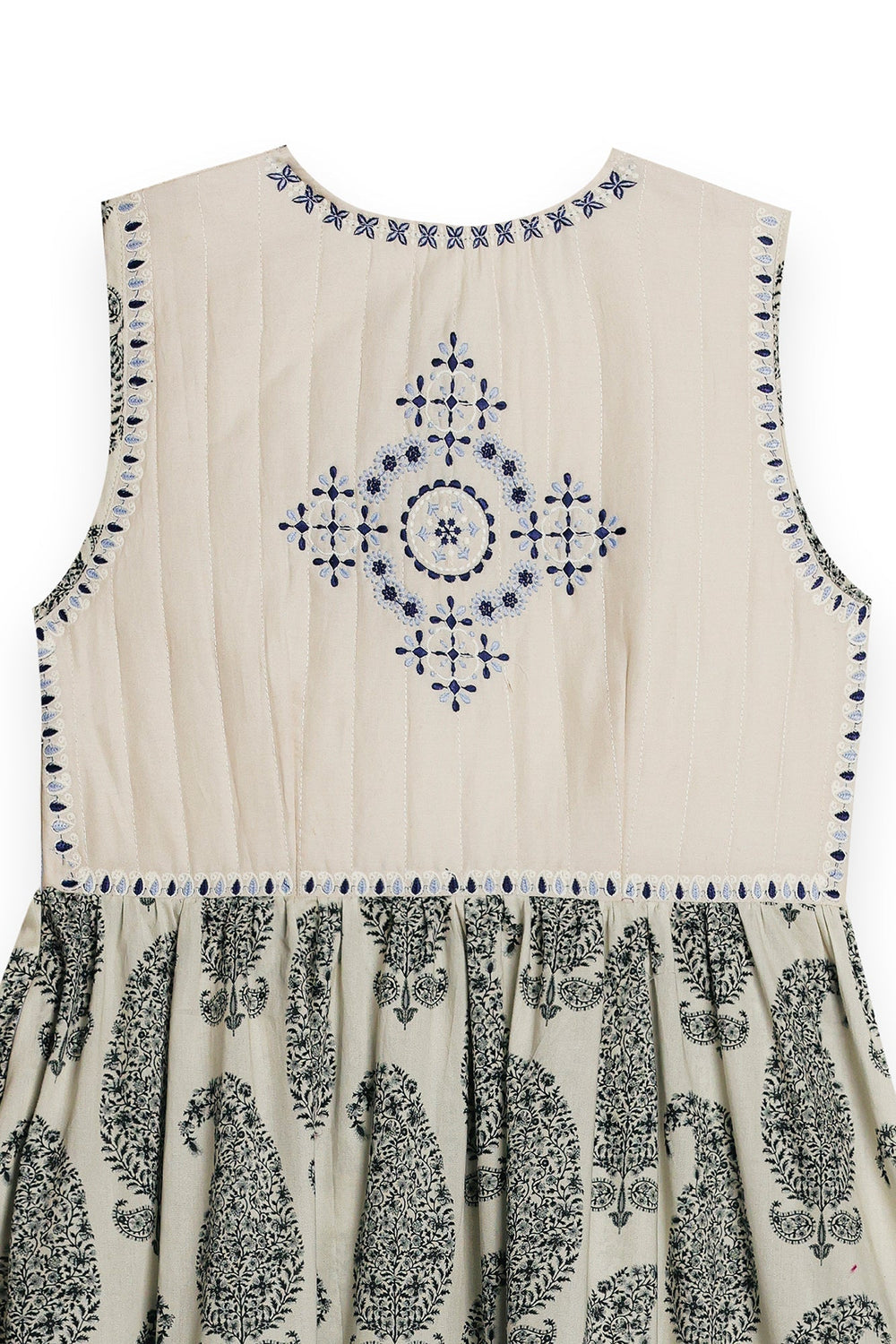 DRESS (S3E119/002/0523)