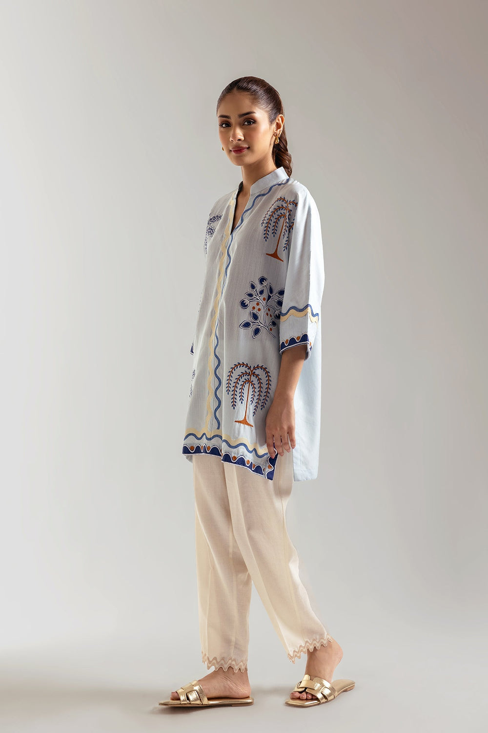 EMBROIDERED TOP (S3E6530/102/617)