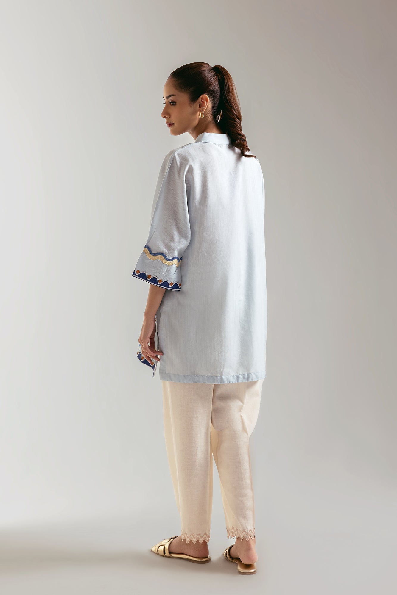 EMBROIDERED TOP (S3E6530/102/617)