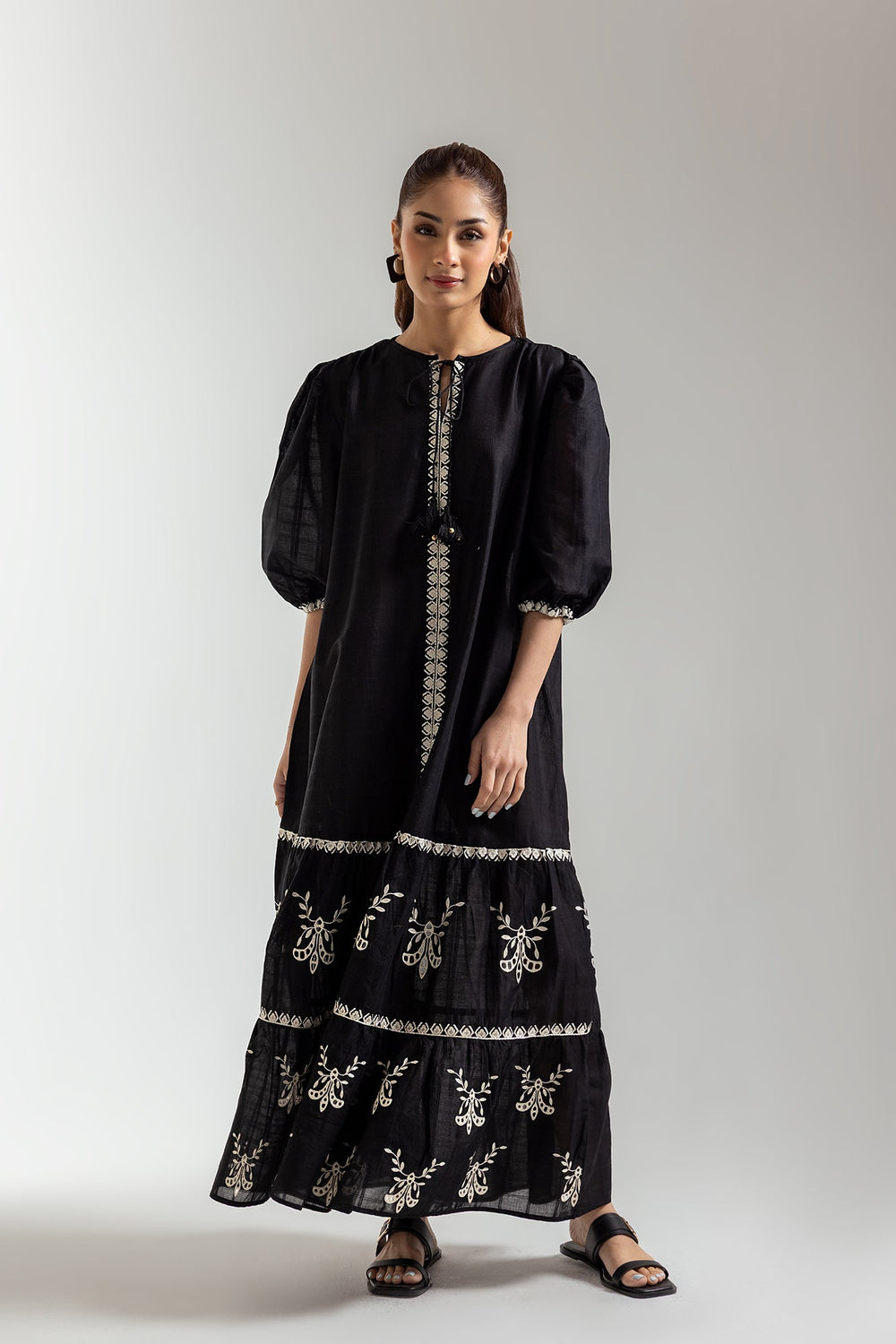 EMBROIDERED DRESS (S4E102/902/6311)