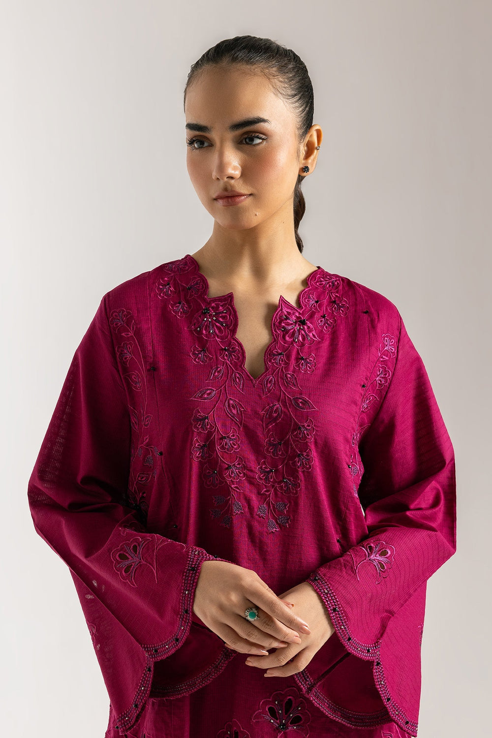 EMBROIDERED SUIT (S8E6324/102/525)