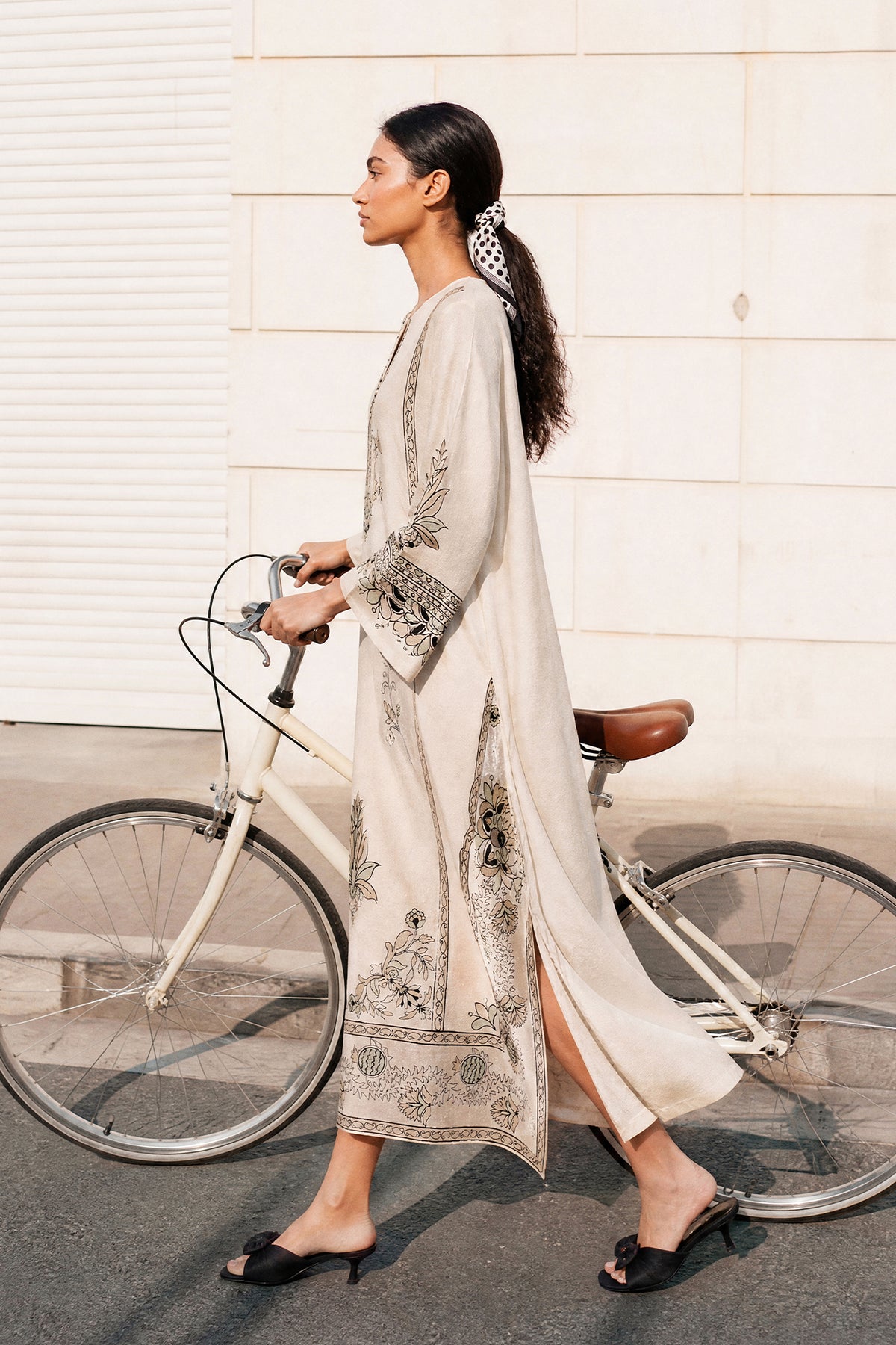 EMBROIDERED DRESS (E9411-102-005)