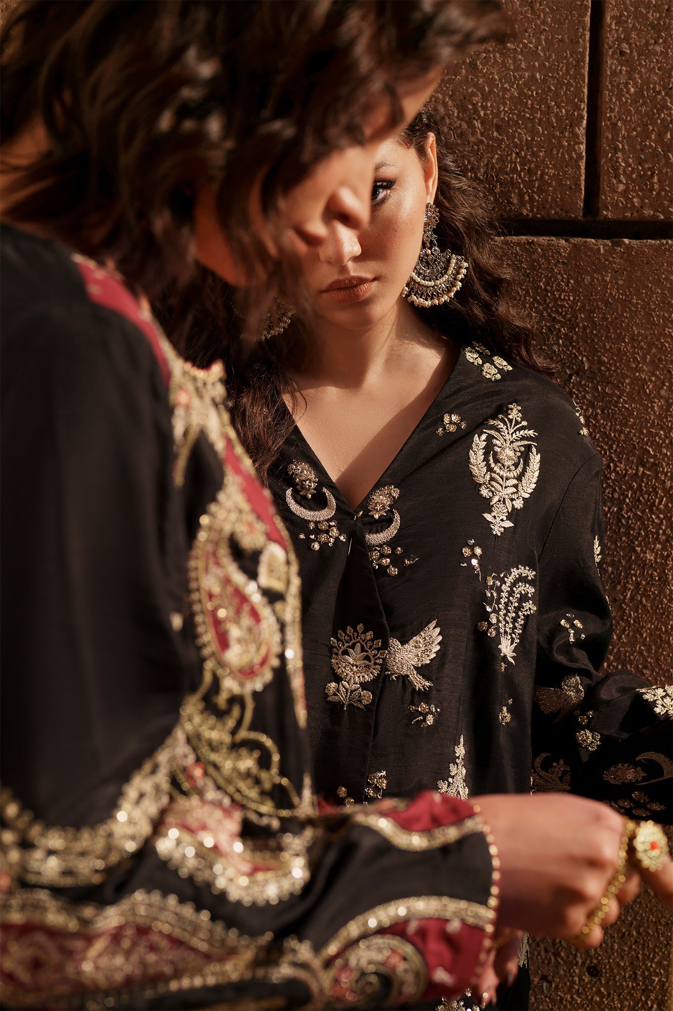 EMBROIDERED SUIT (E1043/104/902)