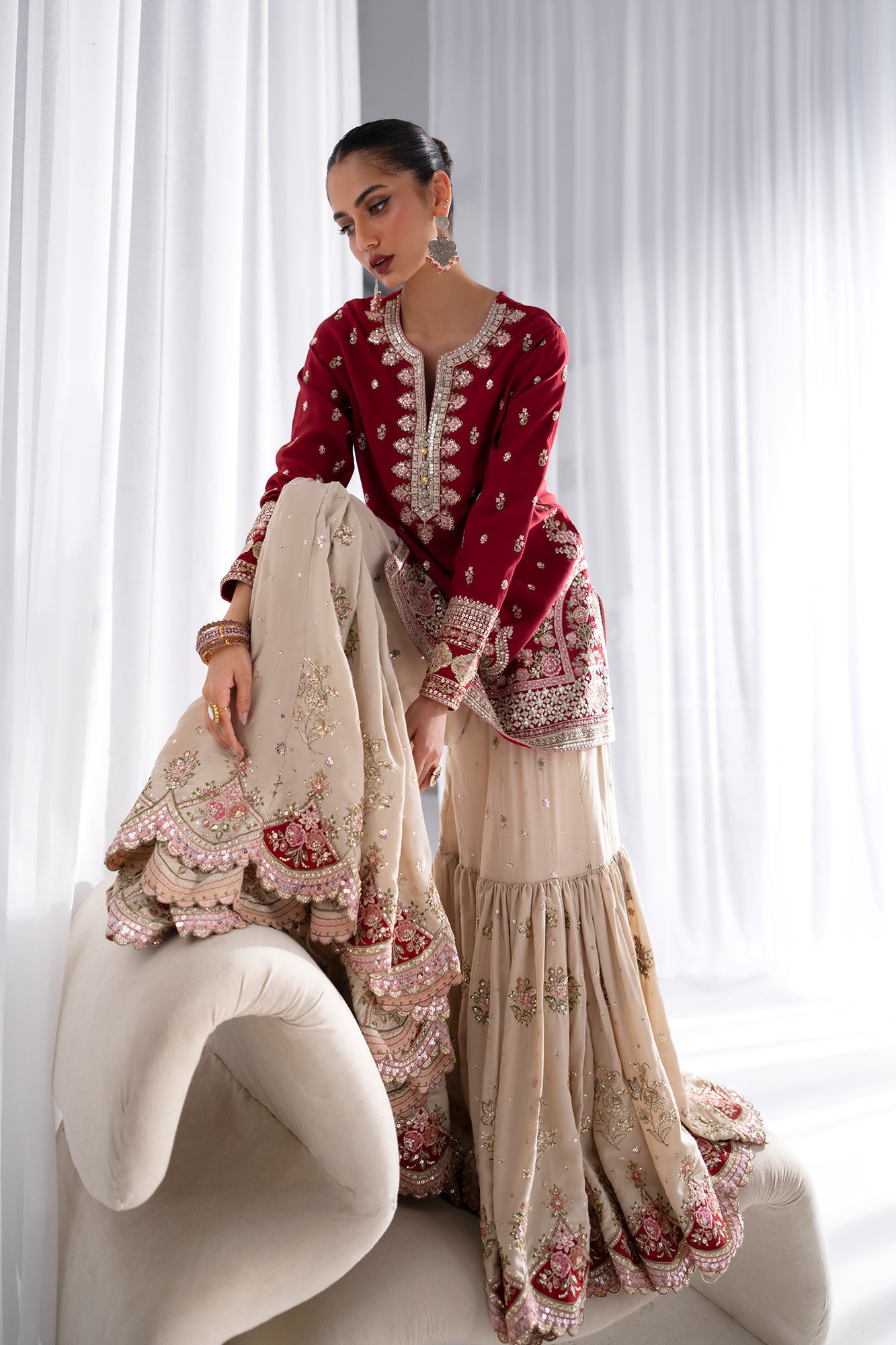 EMBROIDERED SUIT (E0938/104/415)