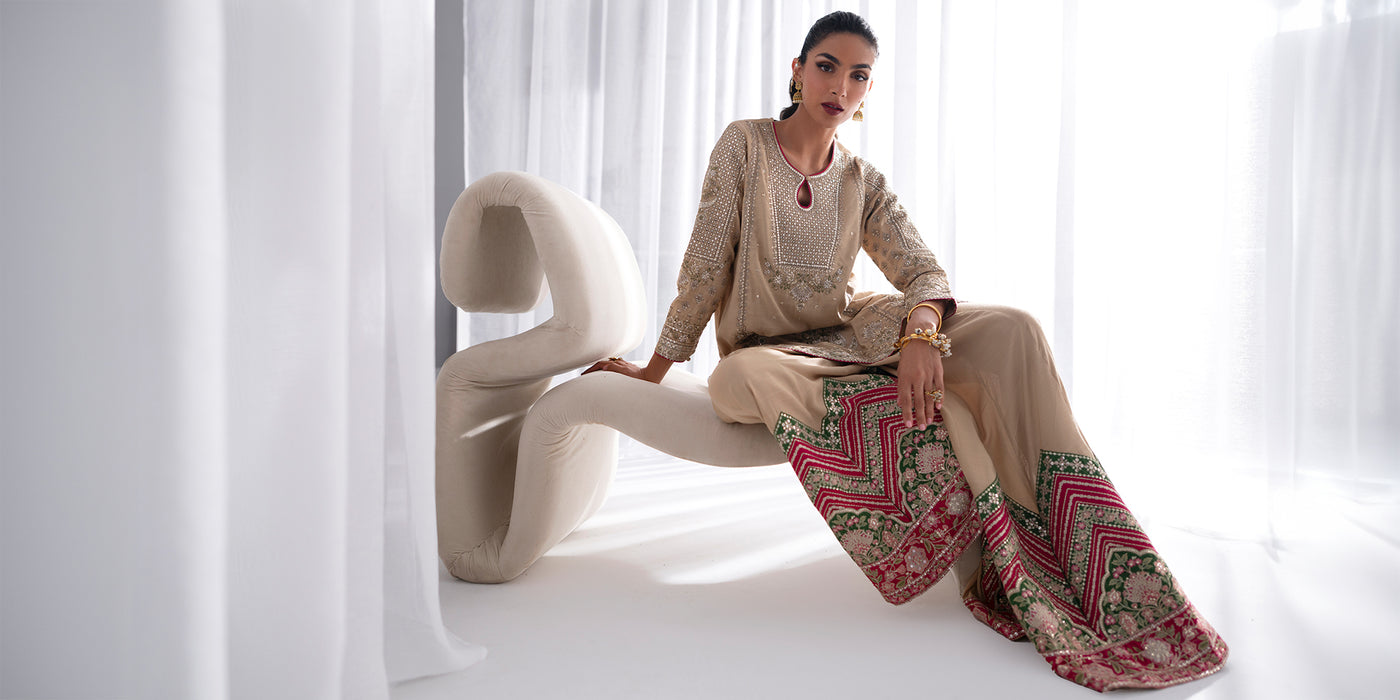 EMBROIDERED SUIT (E0933/104/113)