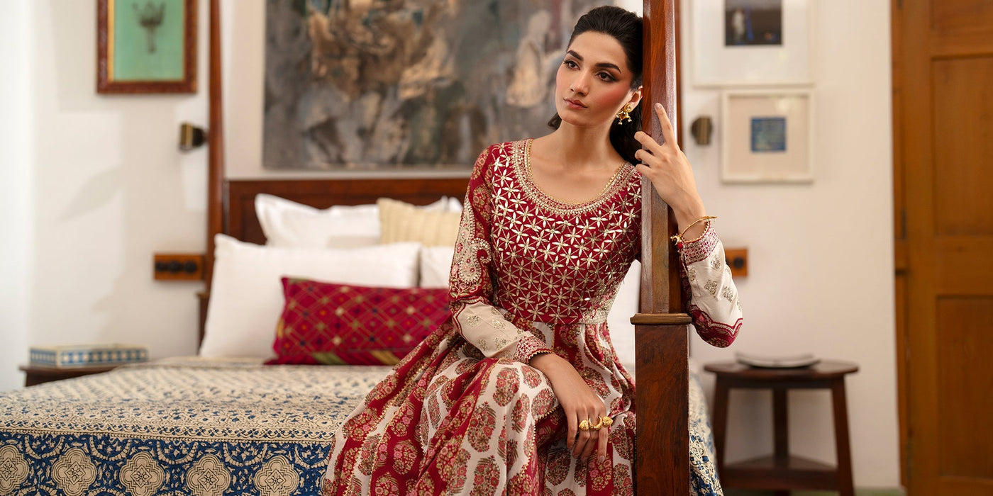 EMBROIDERED DRESS (E104/415/0806)