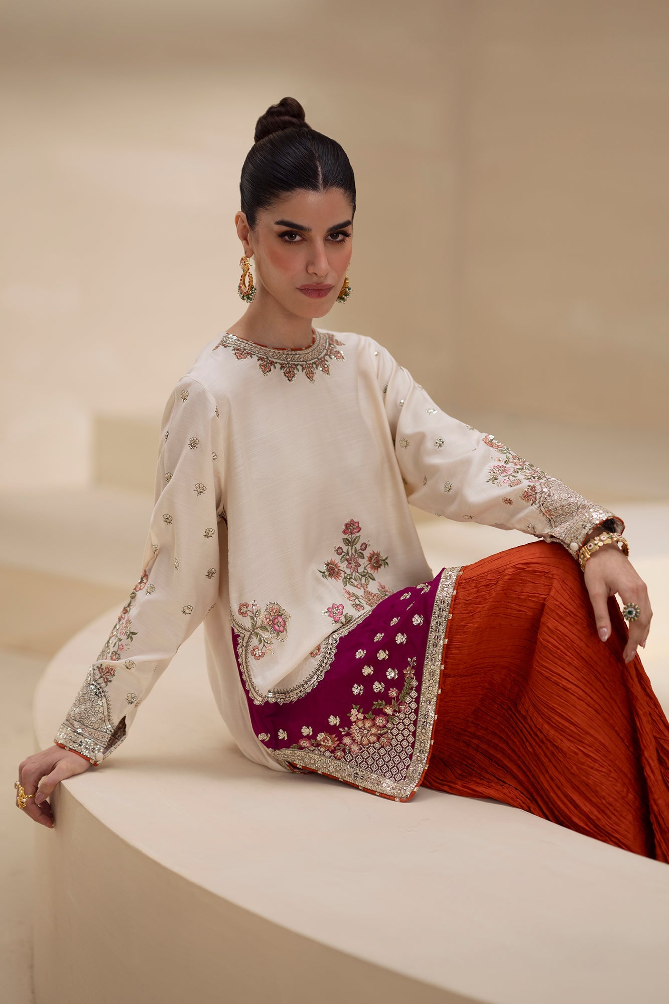 EMBROIDERED SUIT (E0931/104/004)