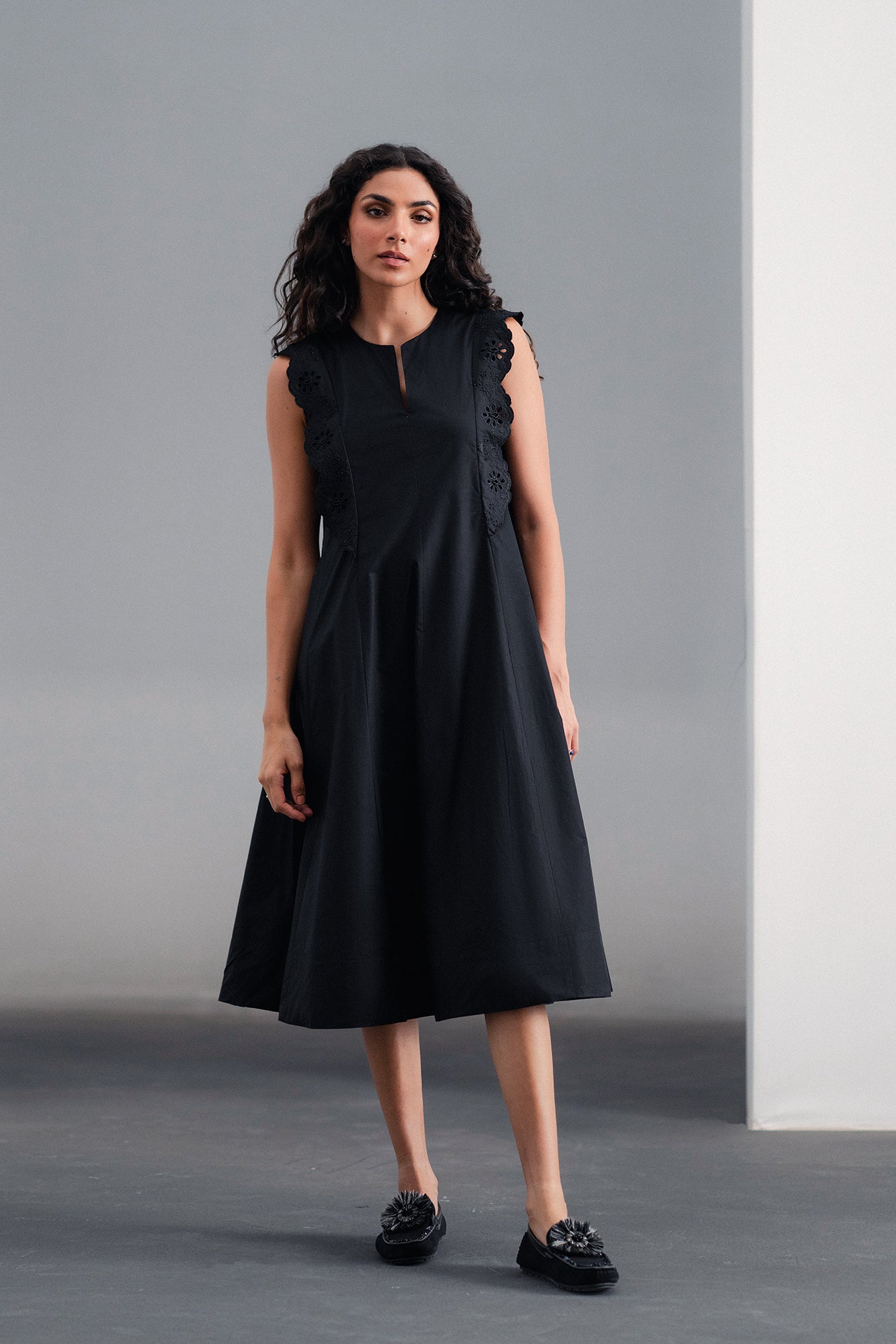 DRESS (E120/901/0029)