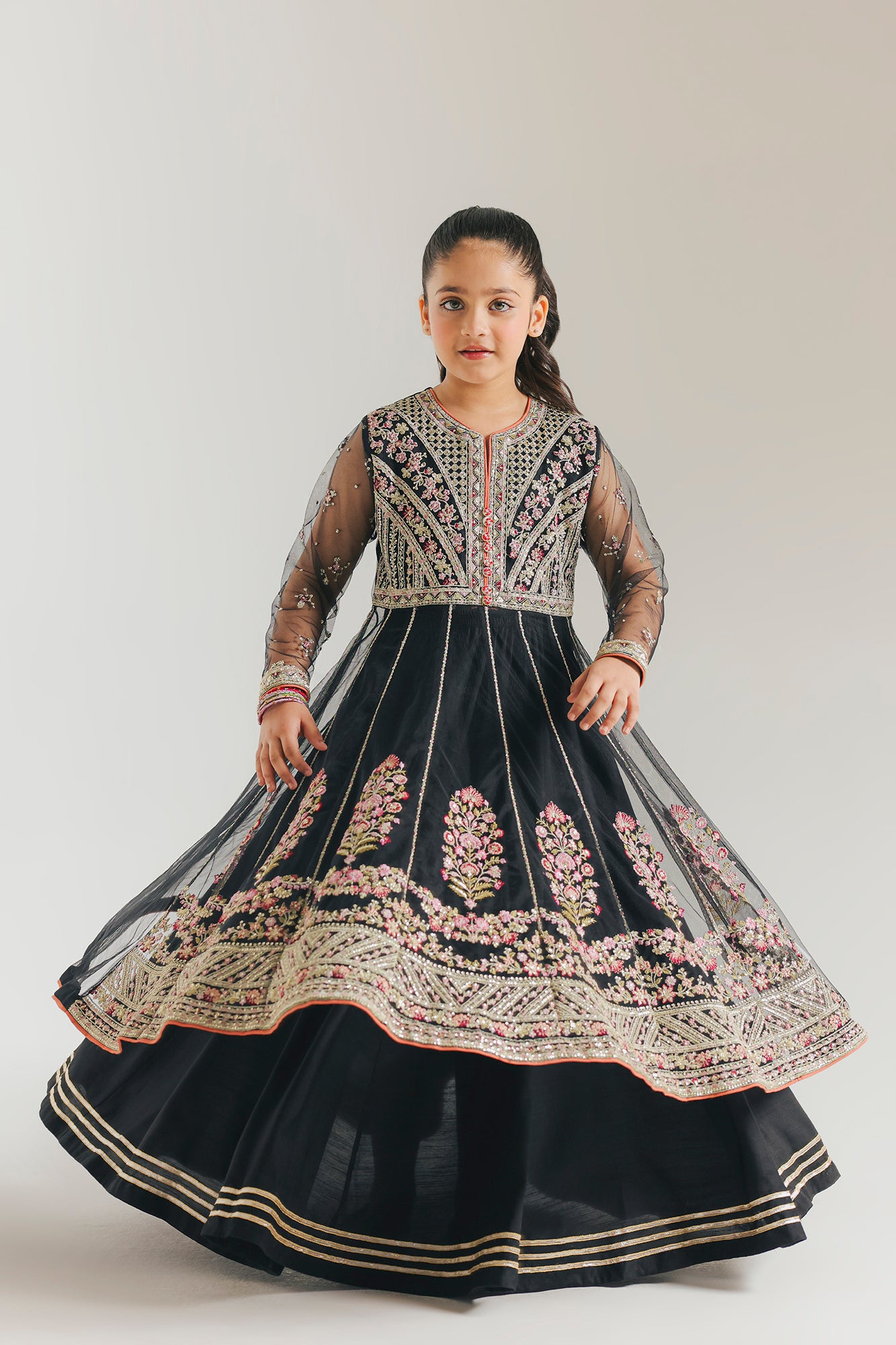 EMBROIDERED SUIT (E0261/415/902)