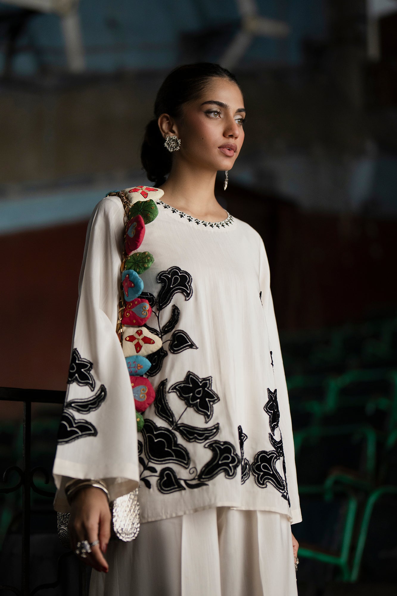 EMBROIDERED SUIT (E0610/119/002)