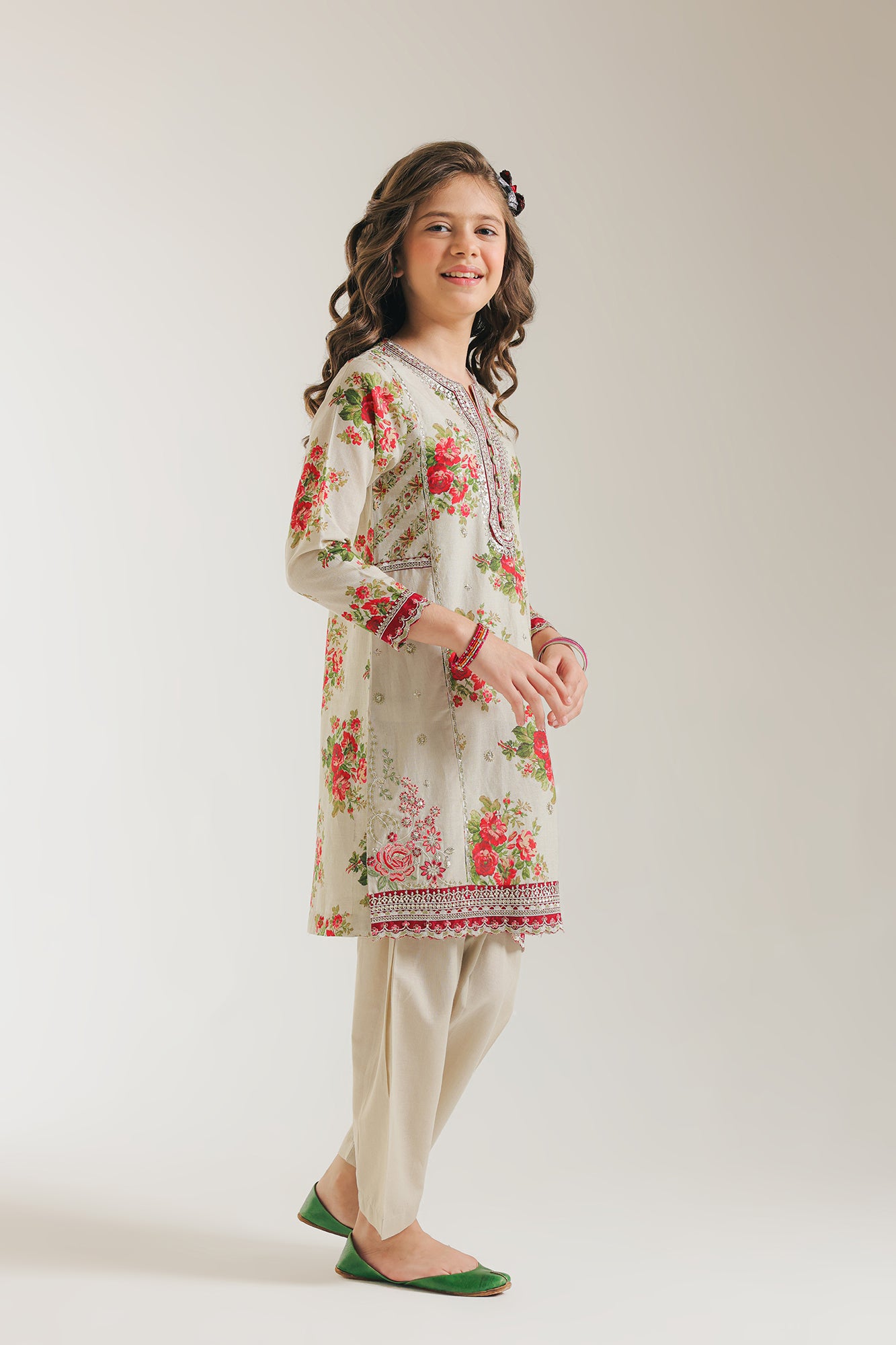 EMBROIDERED SUIT (E0665/404/006)