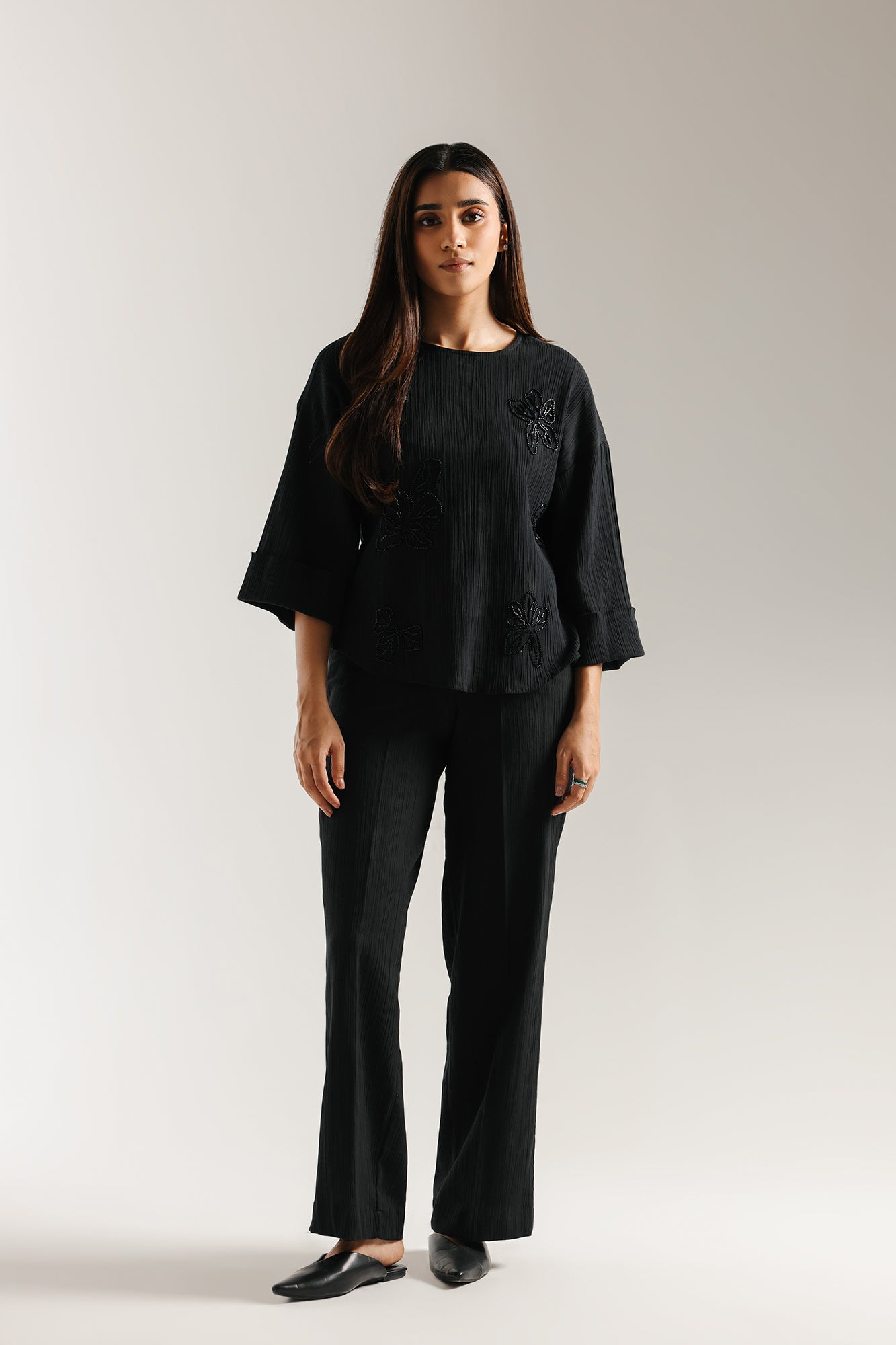 EMBROIDERED SUIT (E106/902/0667)