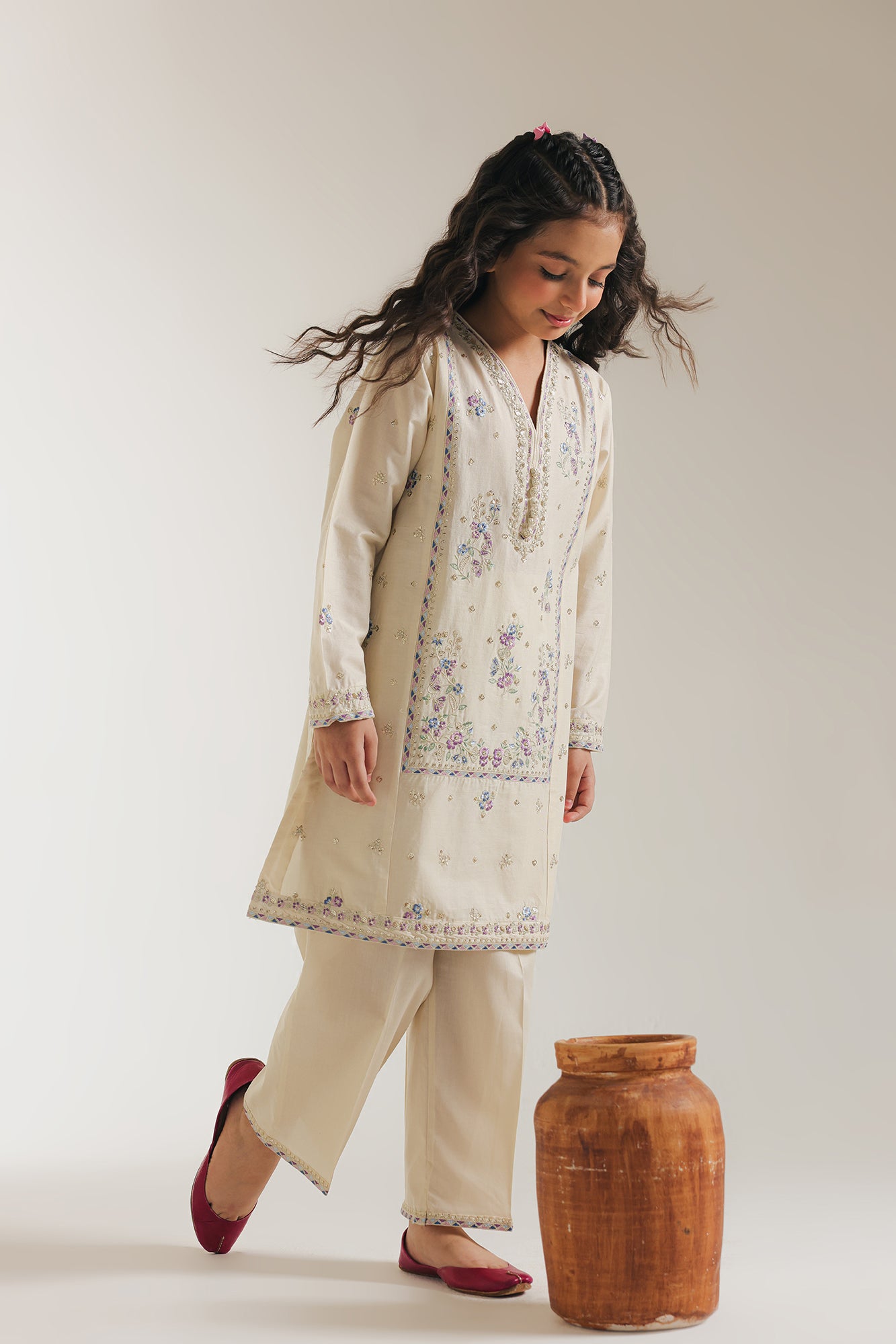 EMBROIDERED SUIT (E0704/404/002)