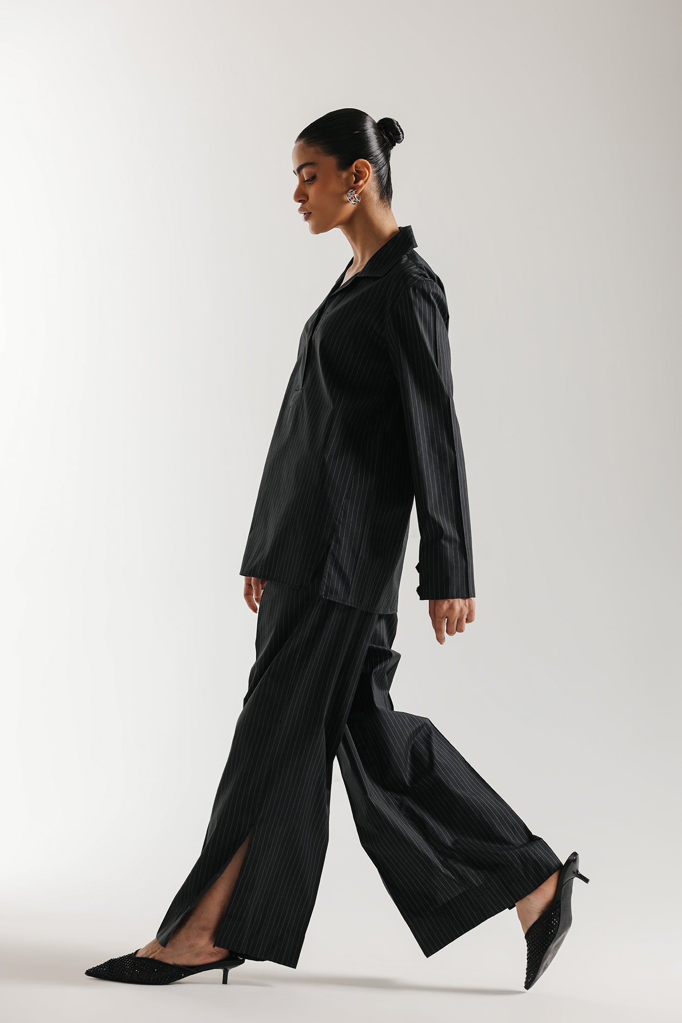 STRIPED SUIT (E0770/116/902)