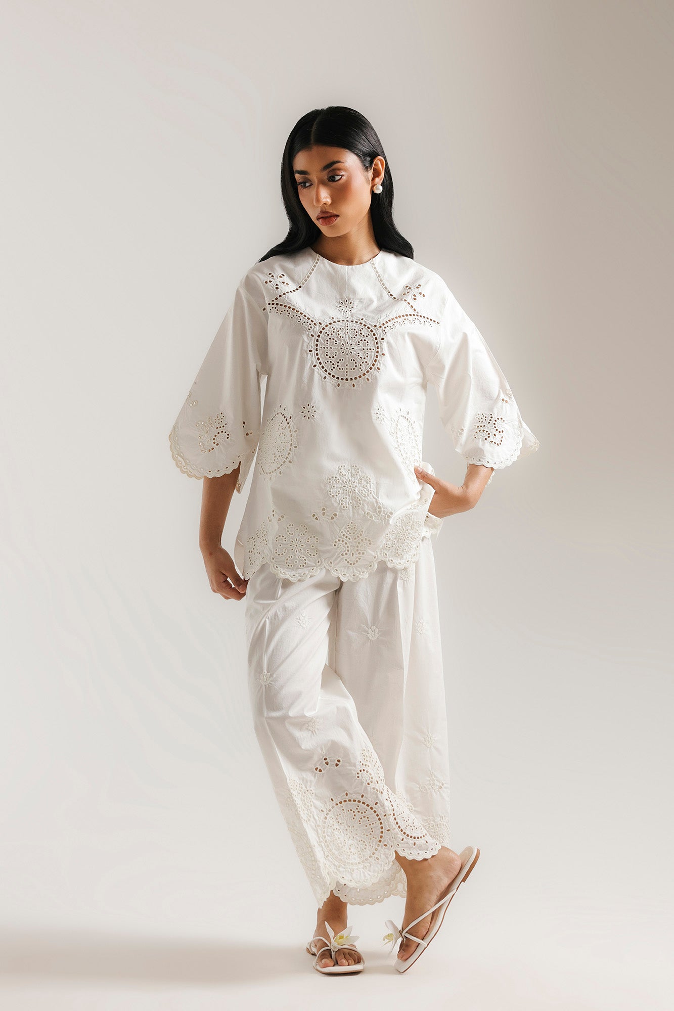 EMBROIDERED SUIT (E0788/106/001)