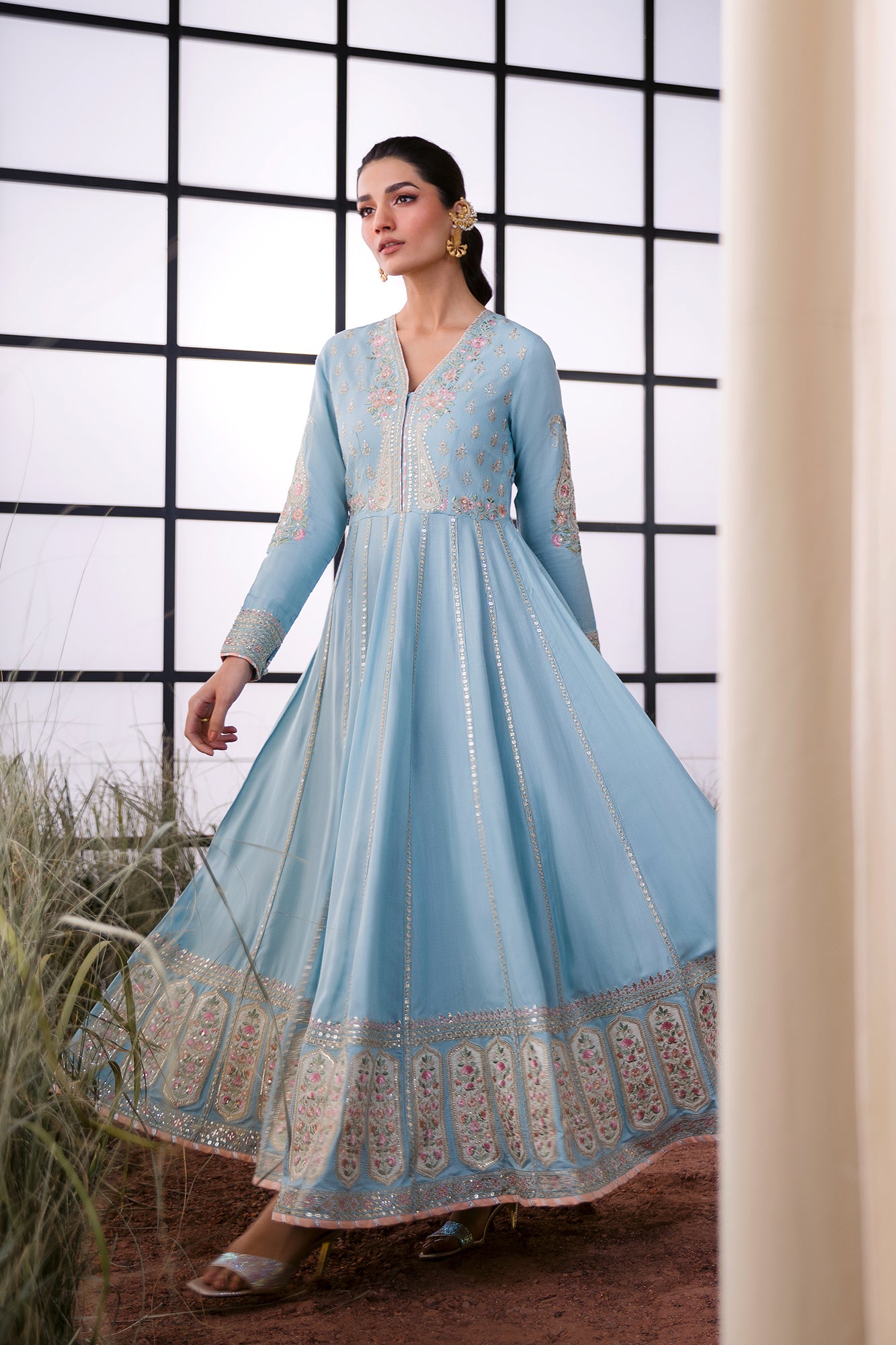 EMBROIDERED TOP (E0797/104/718)