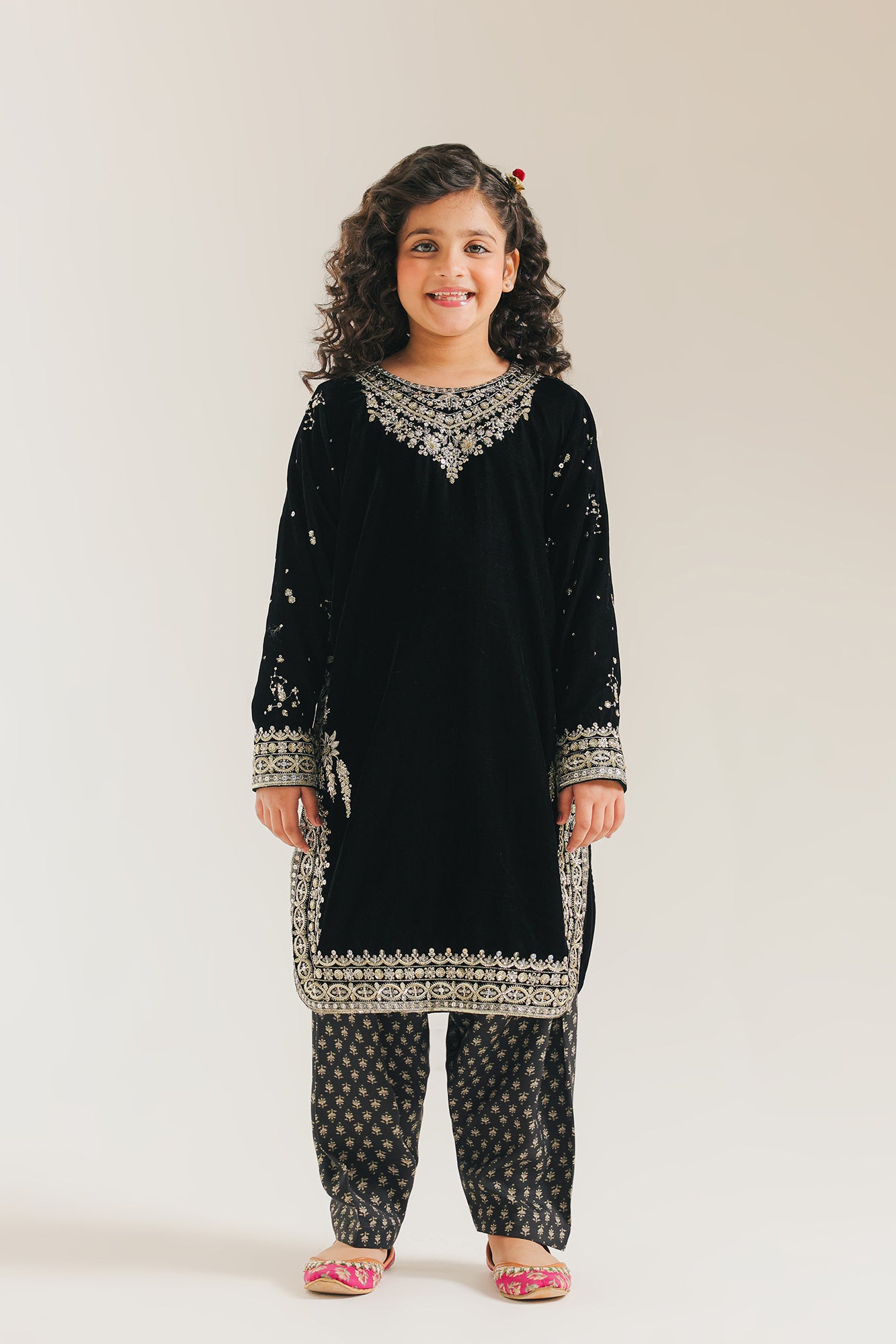 EMBROIDERED SUIT (E0802/404/902)