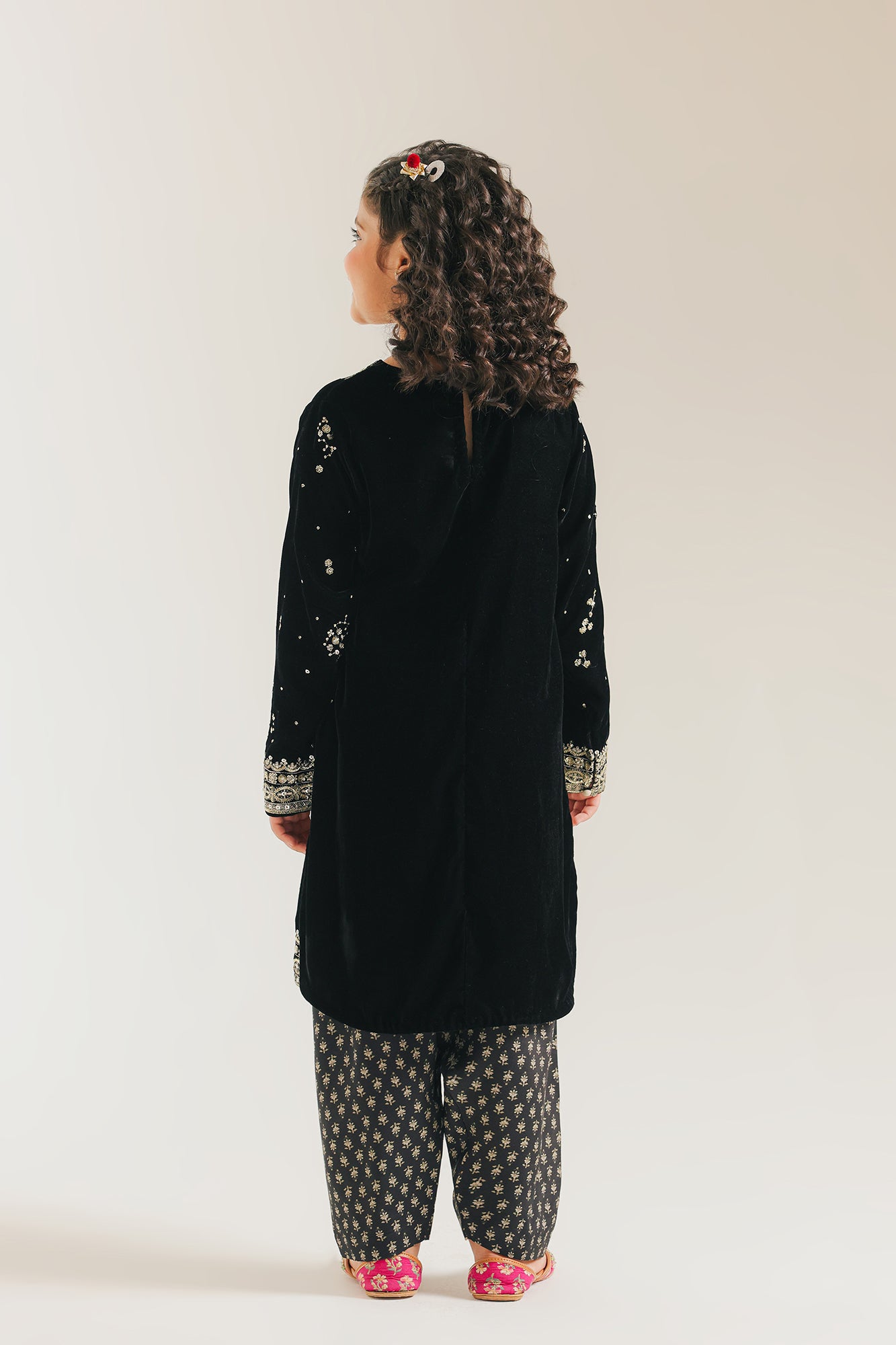 EMBROIDERED SUIT (E0802/404/902)