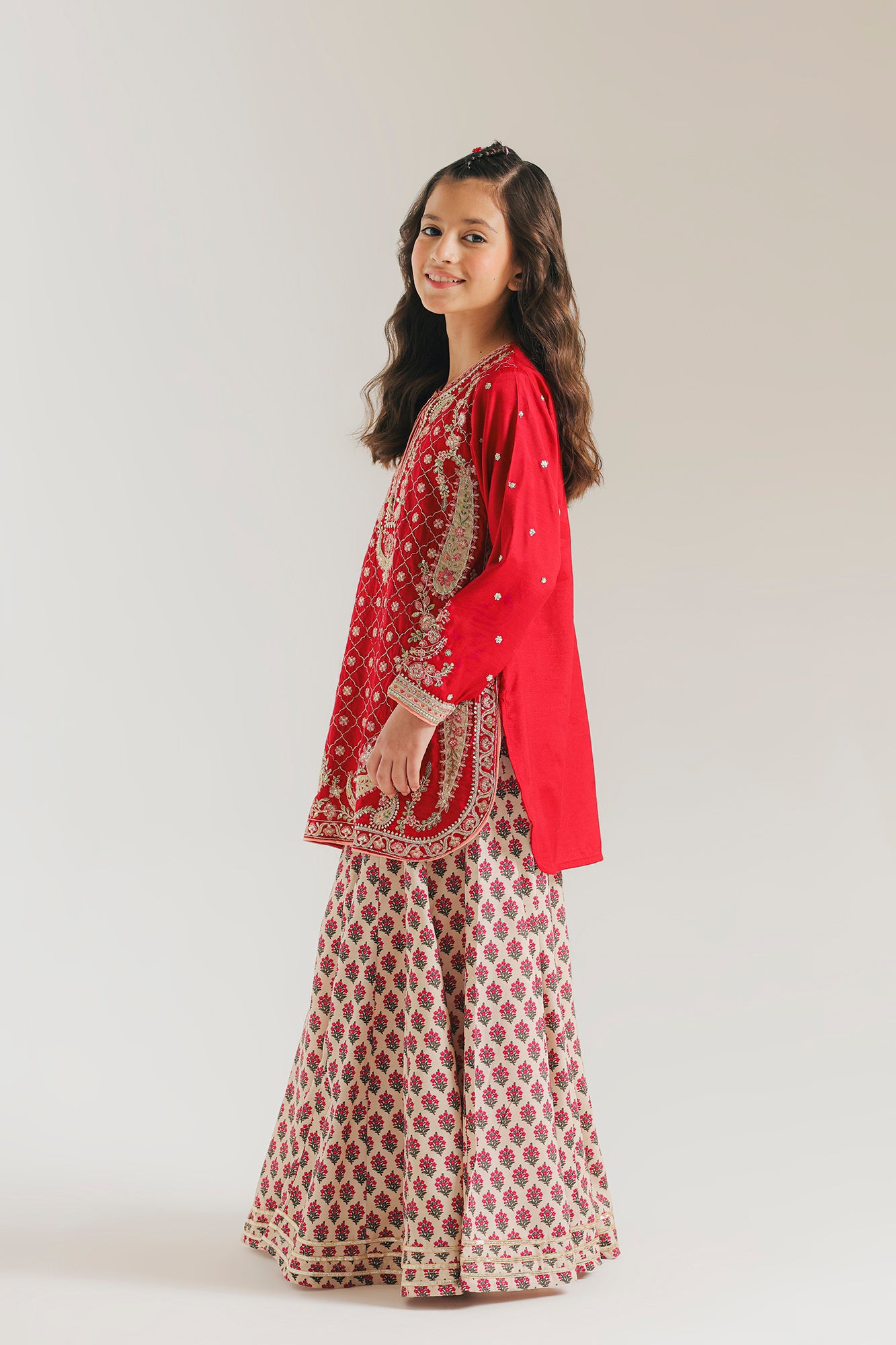 EMBROIDERED SUIT (E0807/404/301)