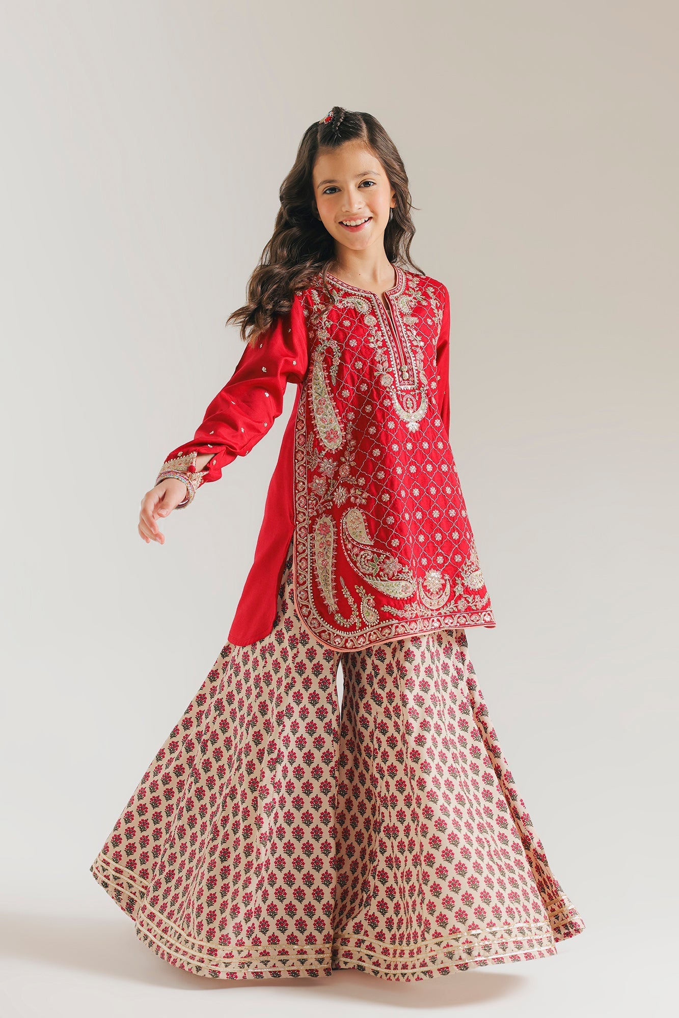 EMBROIDERED SUIT (E0807/404/301)