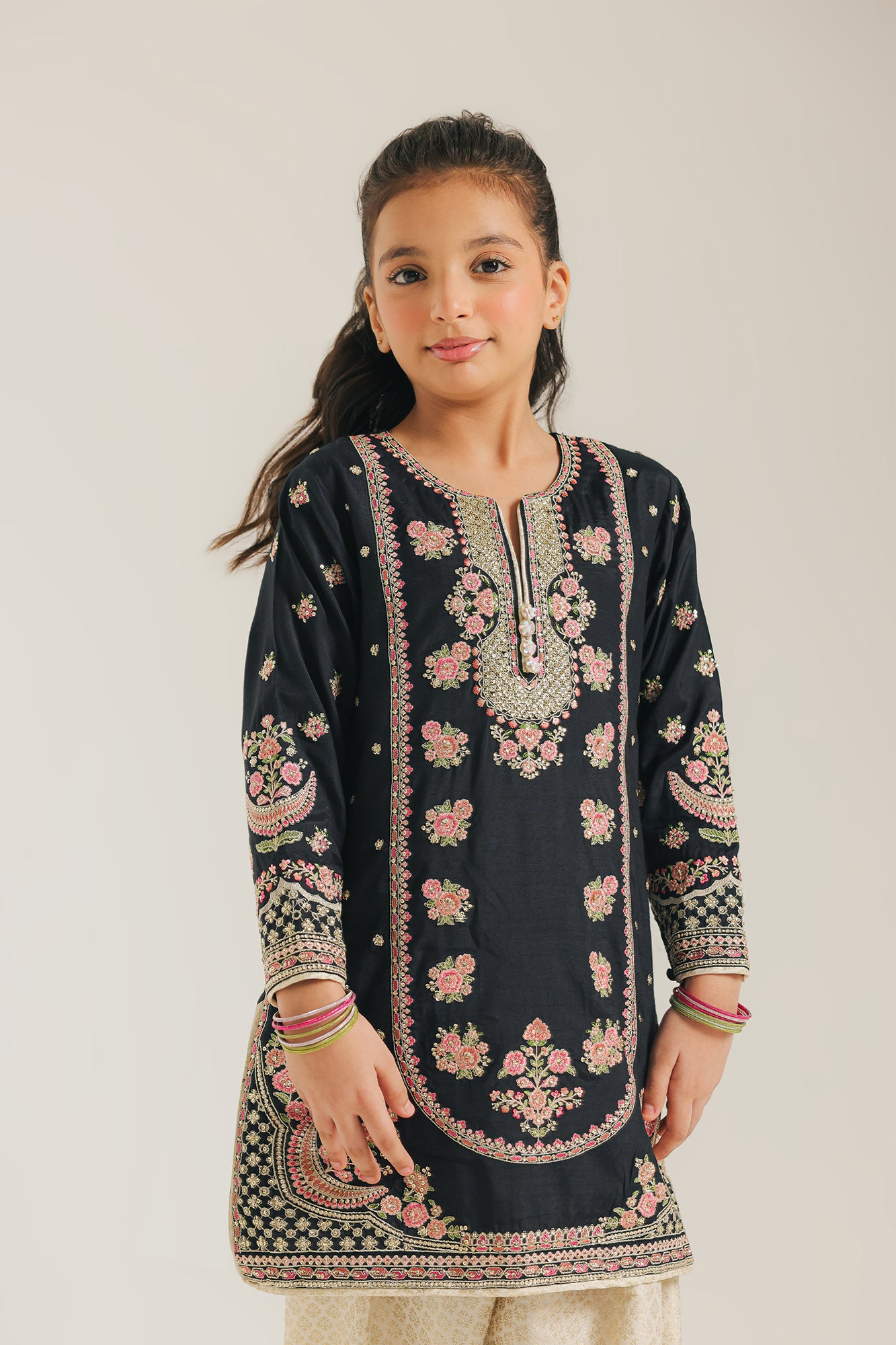 EMBROIDERED SUIT (E0810/404/9020