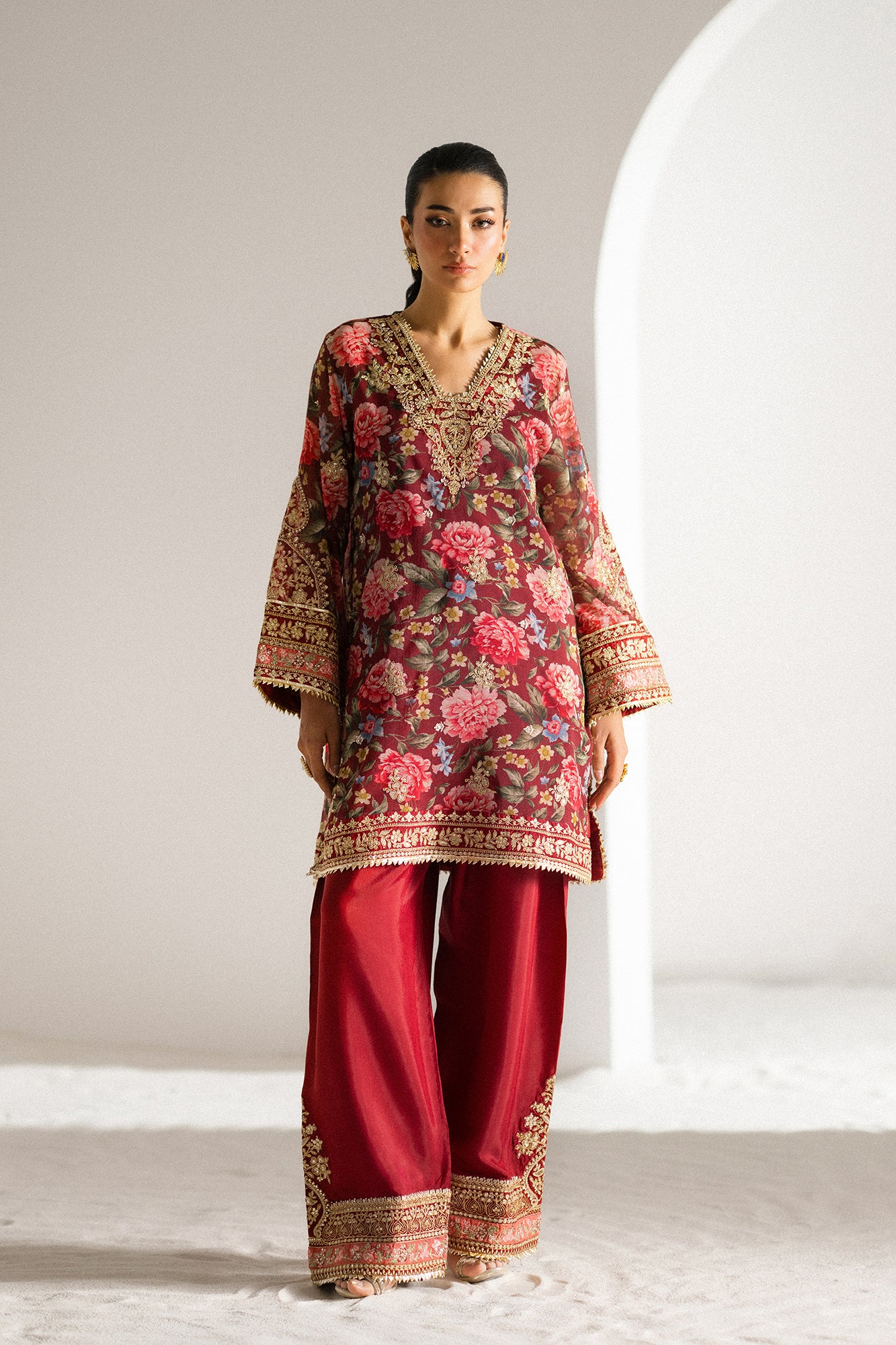 EMBROIDERED SUIT (E104/416/0815)