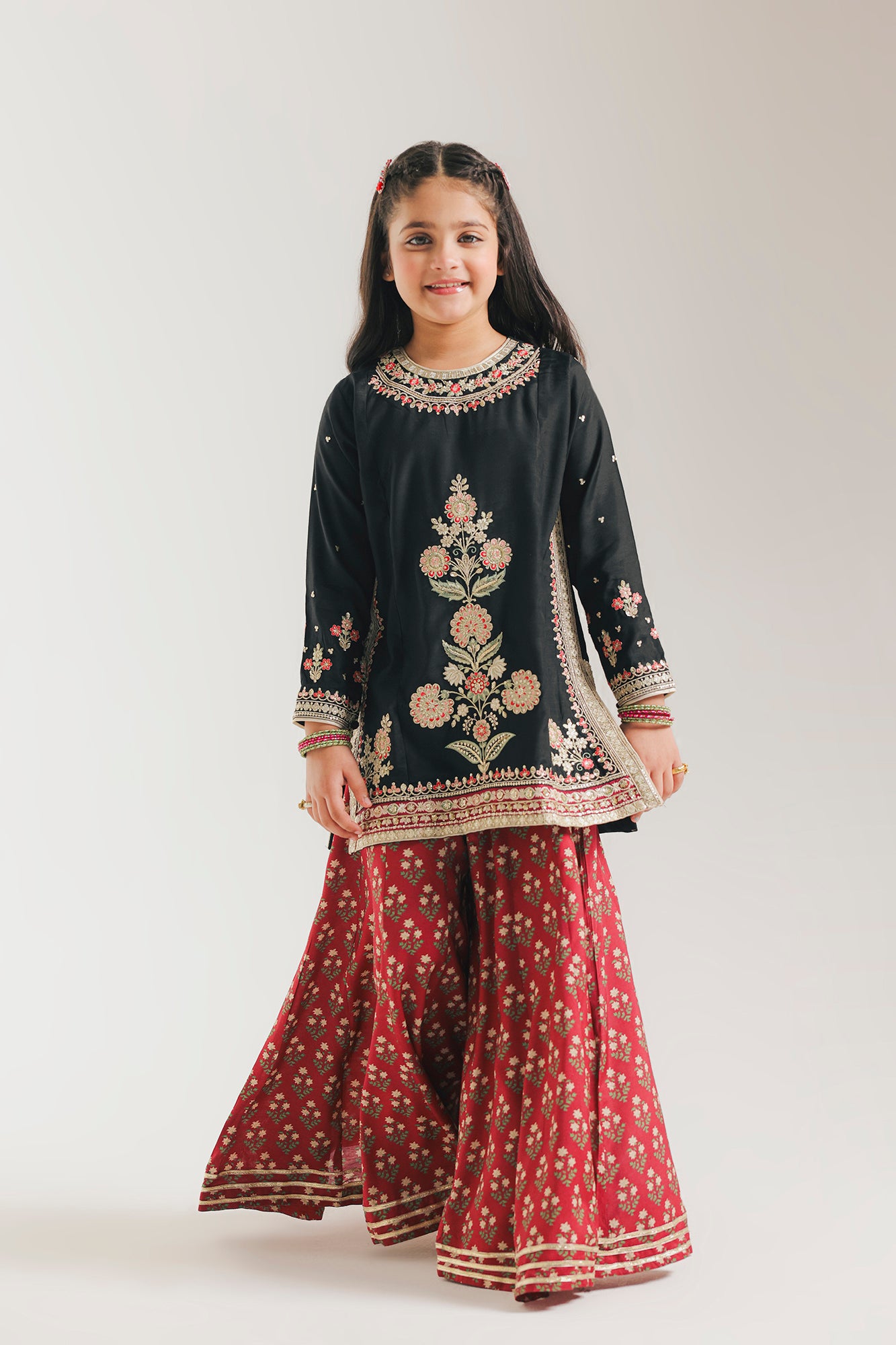 EMBROIDERED SUIT (E0817/404/901)