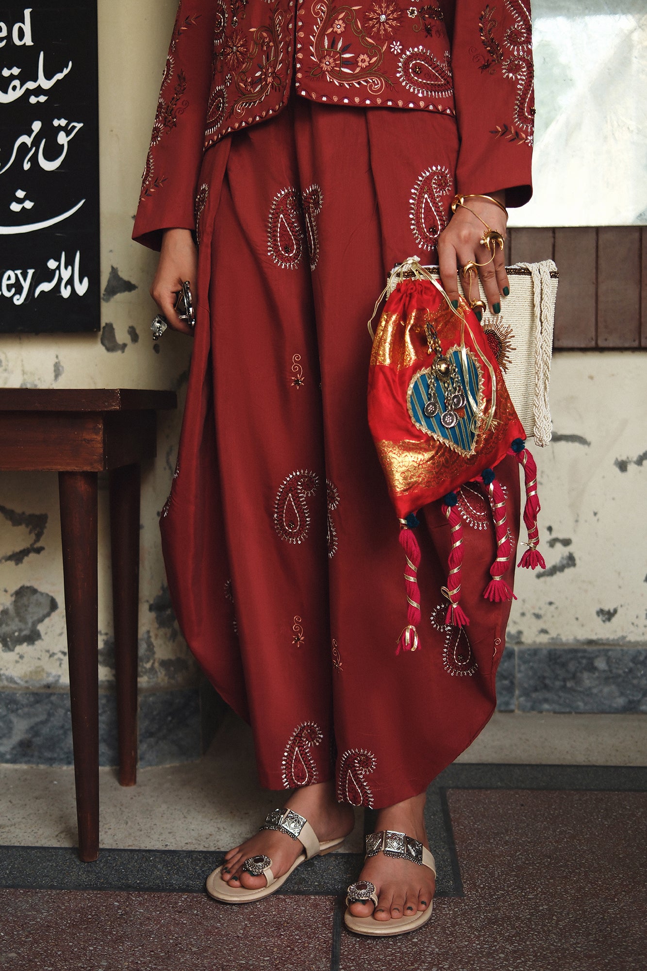 EMBROIDERED SUIT (E0827/119/209)
