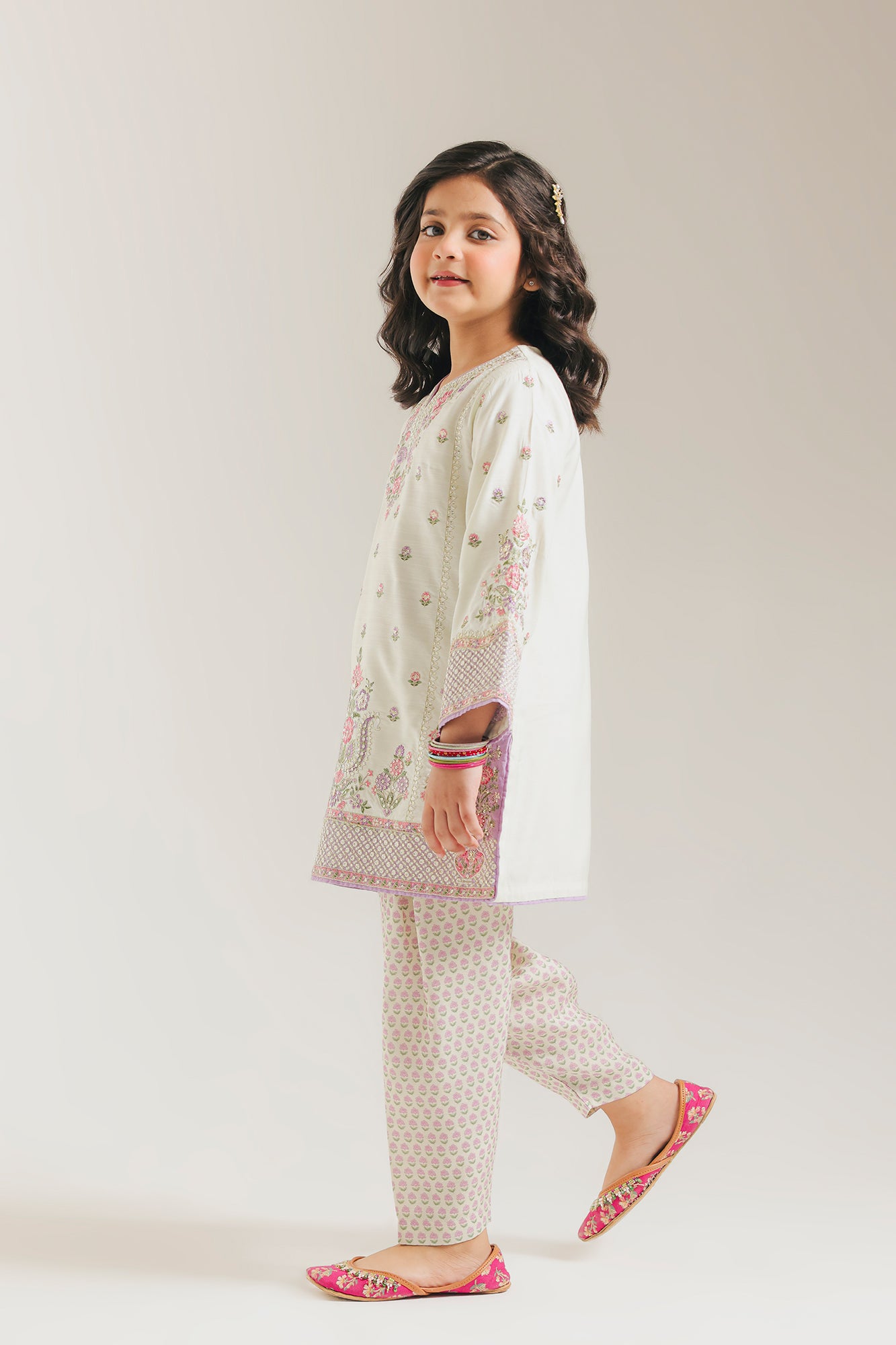 EMBROIDERED SUIT (E0842/404/003)