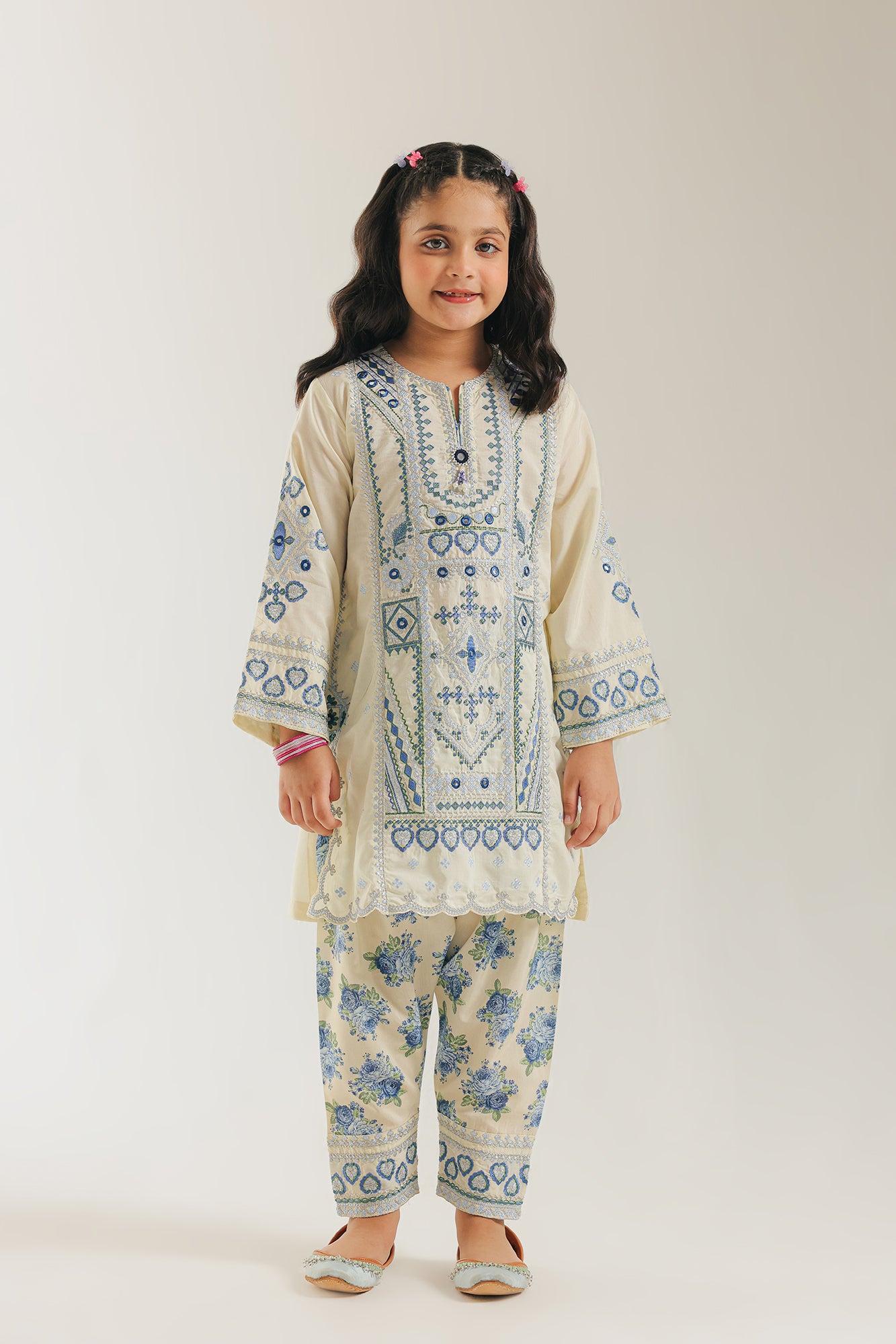 EMBROIDERED SUIT (E0850/404/005)