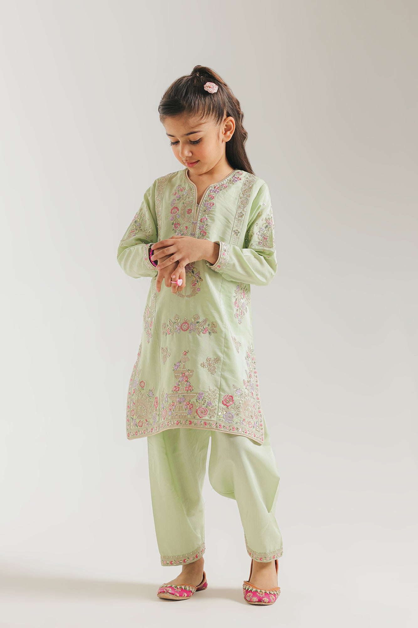 EMBROIDERED SUIT (E0910/404/130 E0910/304/130)