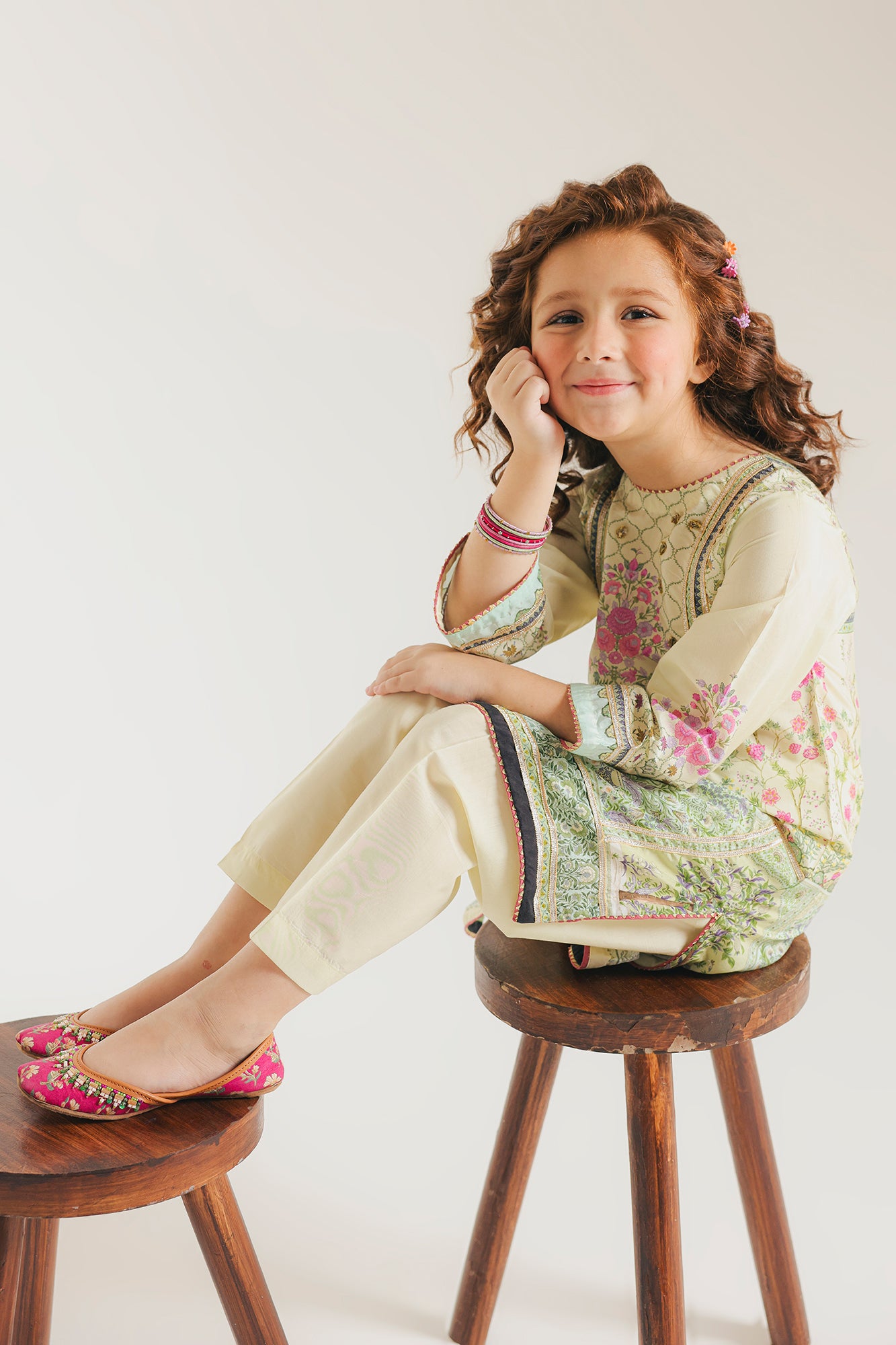 EMBROIDERED SUIT (E0914/404/115)