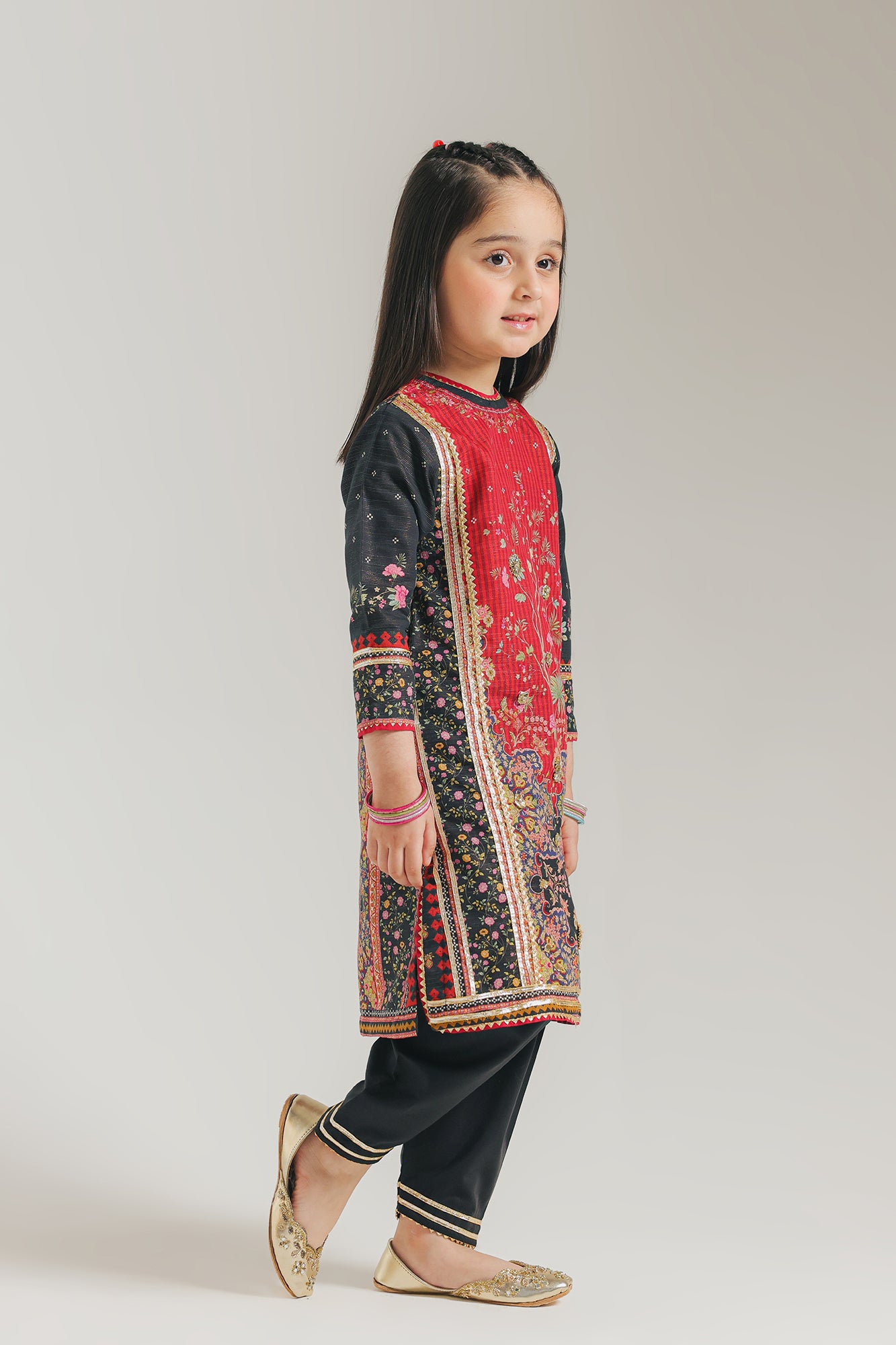 EMBROIDERED SUIT (E0919/404/902)