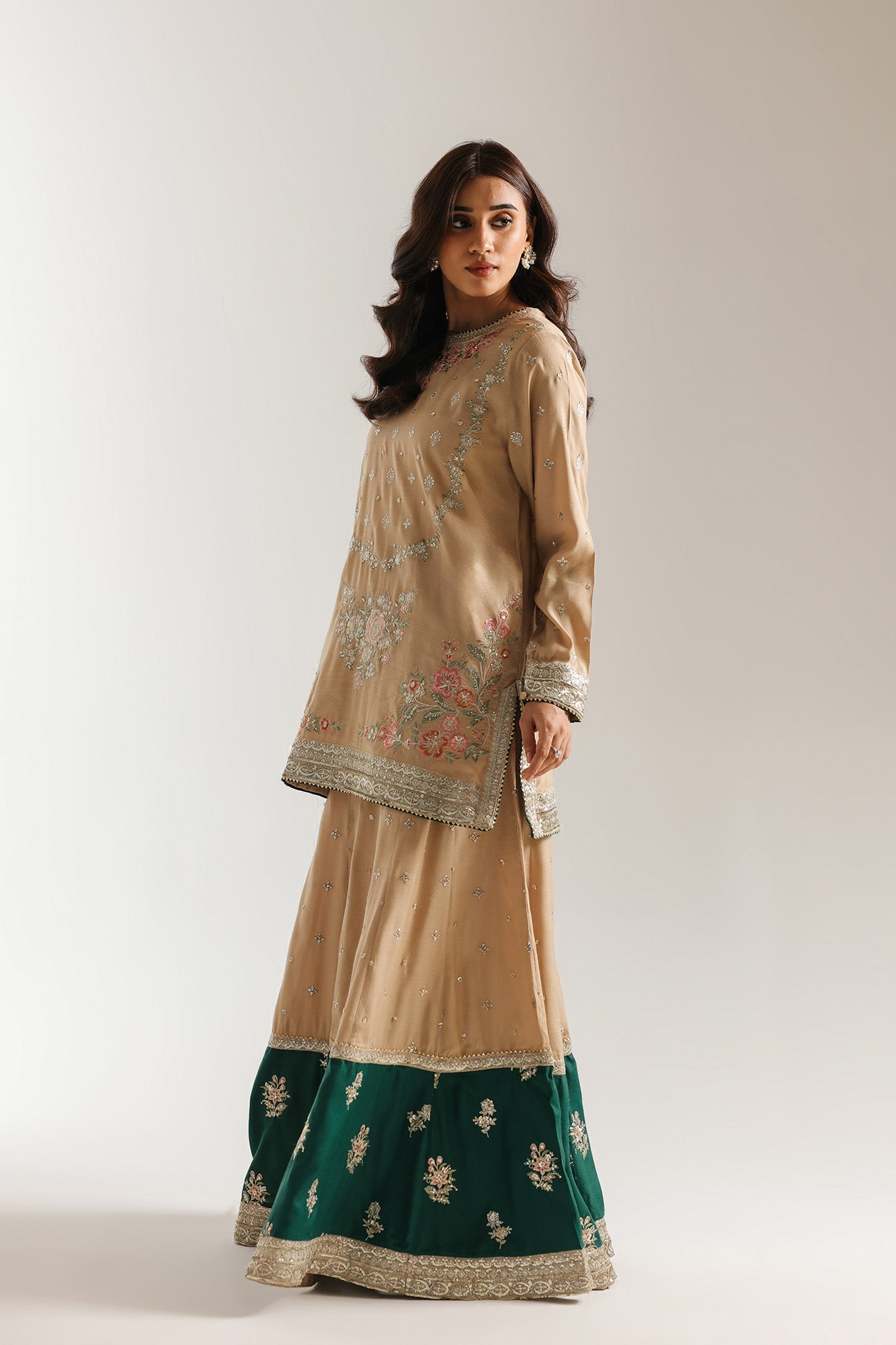 EMBROIDERED SUIT (E0926/104/113)