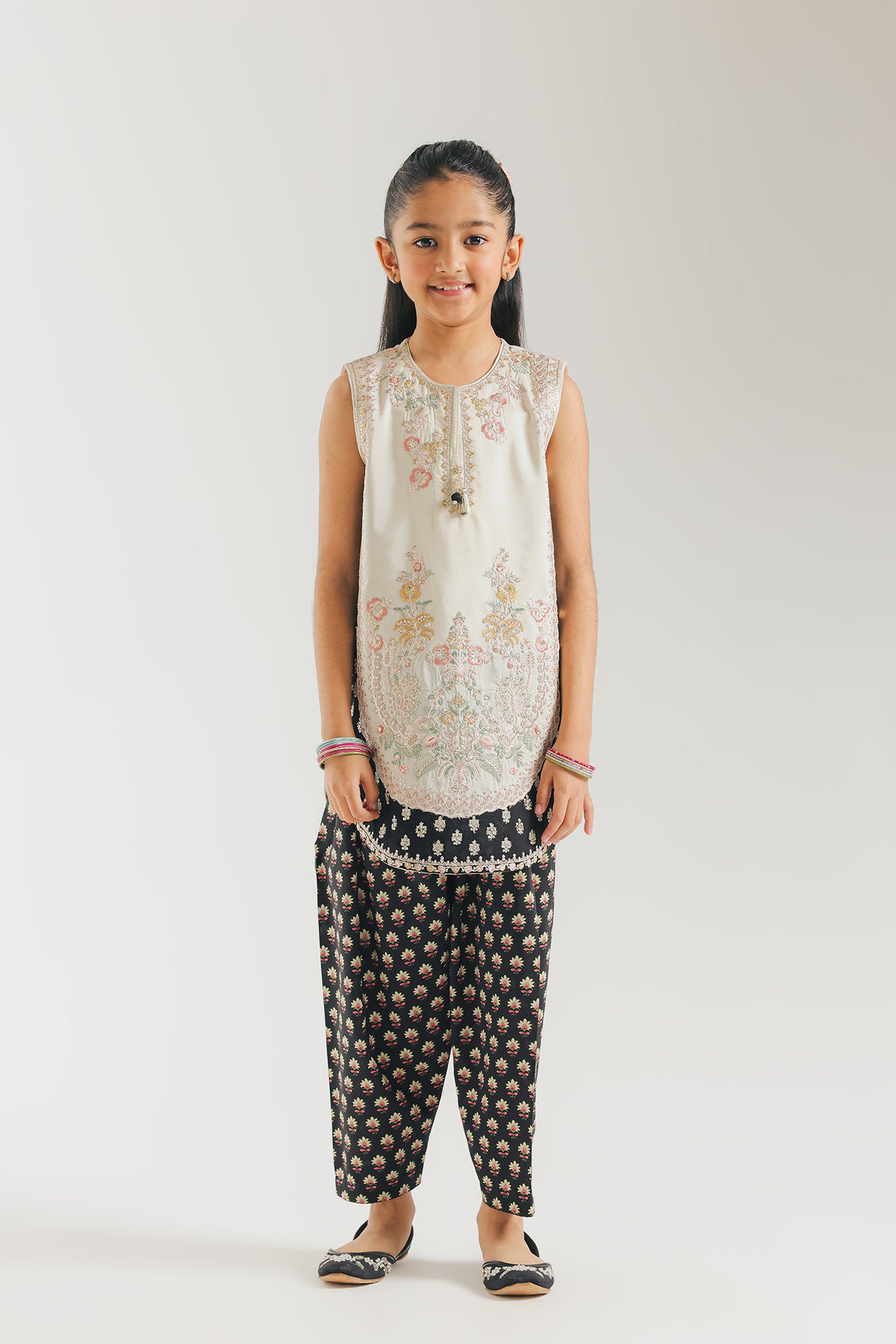 EMBROIDERED SUIT (E0931/404/003 E0931/304/003)