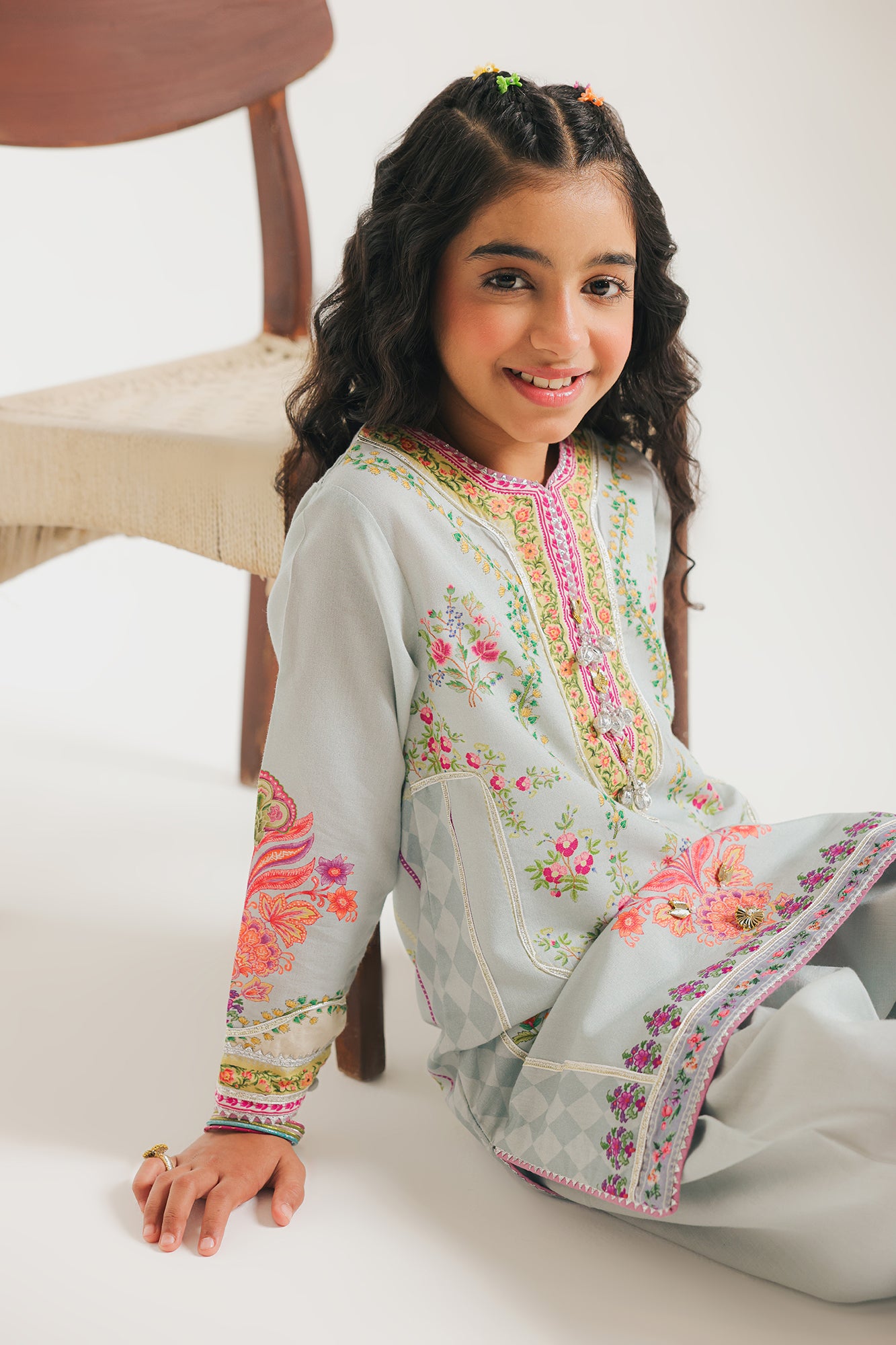 EMBROIDERED SUIT (E0933/404/914 E0933/304/914)