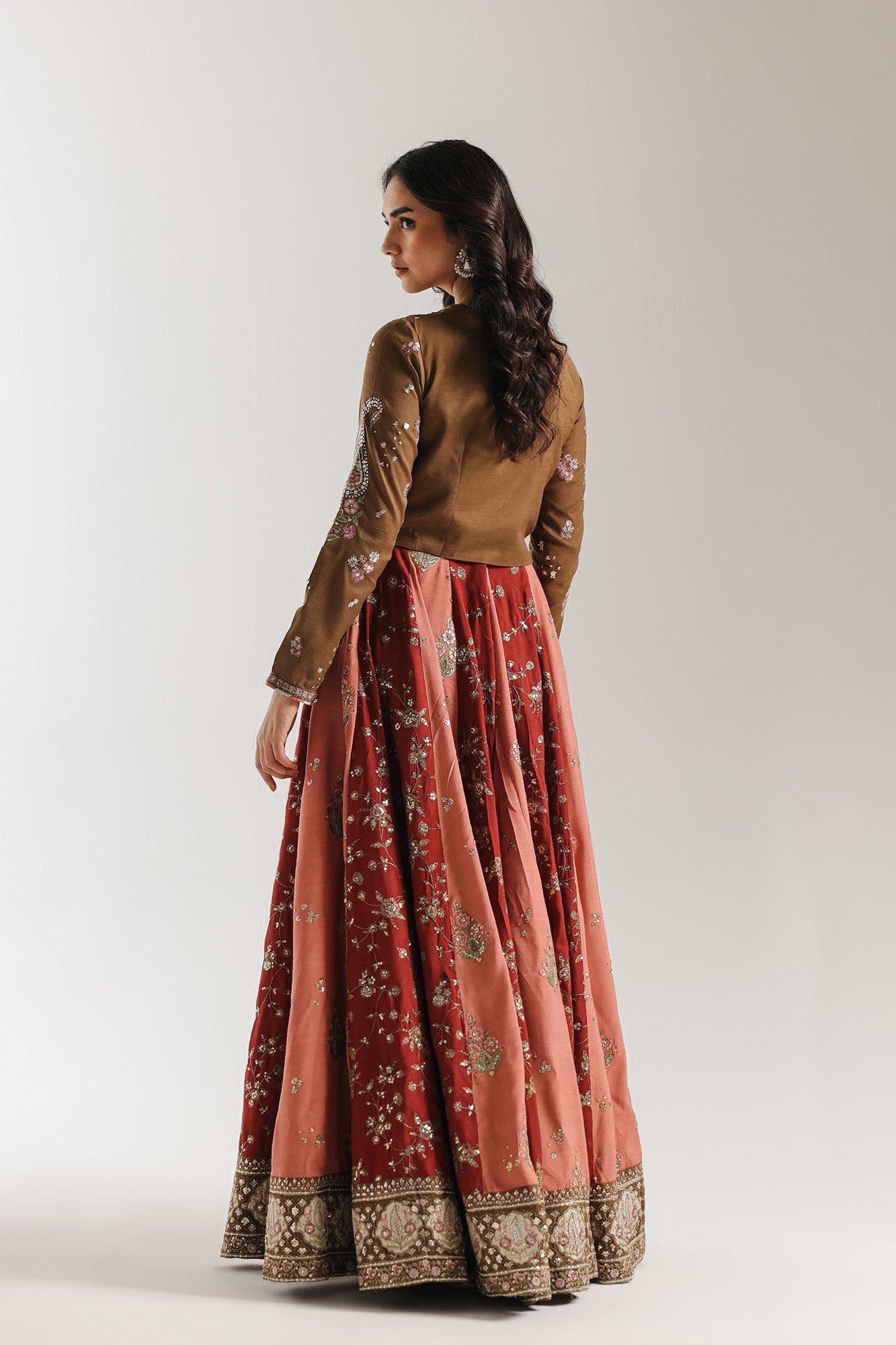 EMBROIDERED SUIT (E0944/104/119)